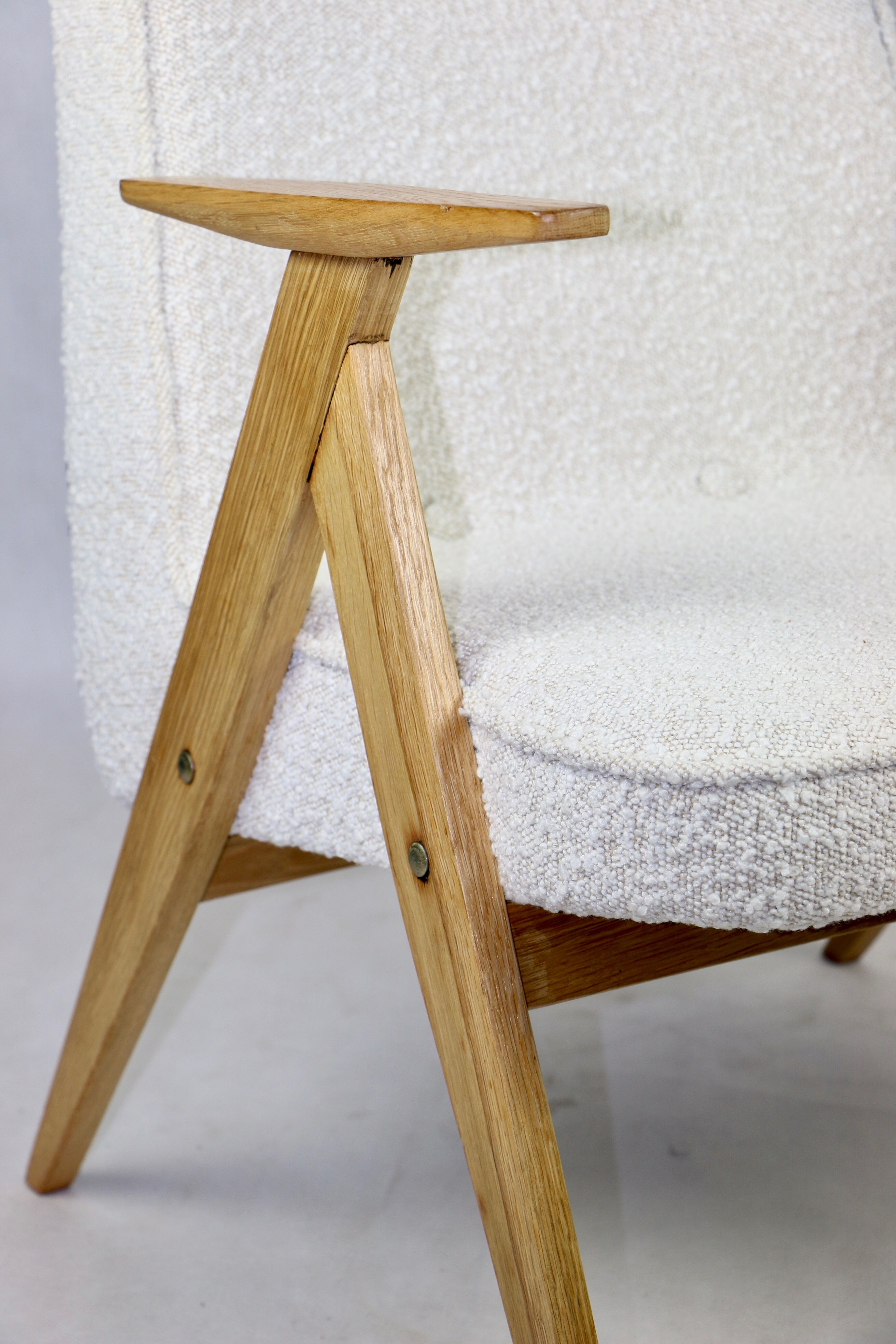 Pearl Boucle & Oak Armchair by Józef Chierowski, 1970s