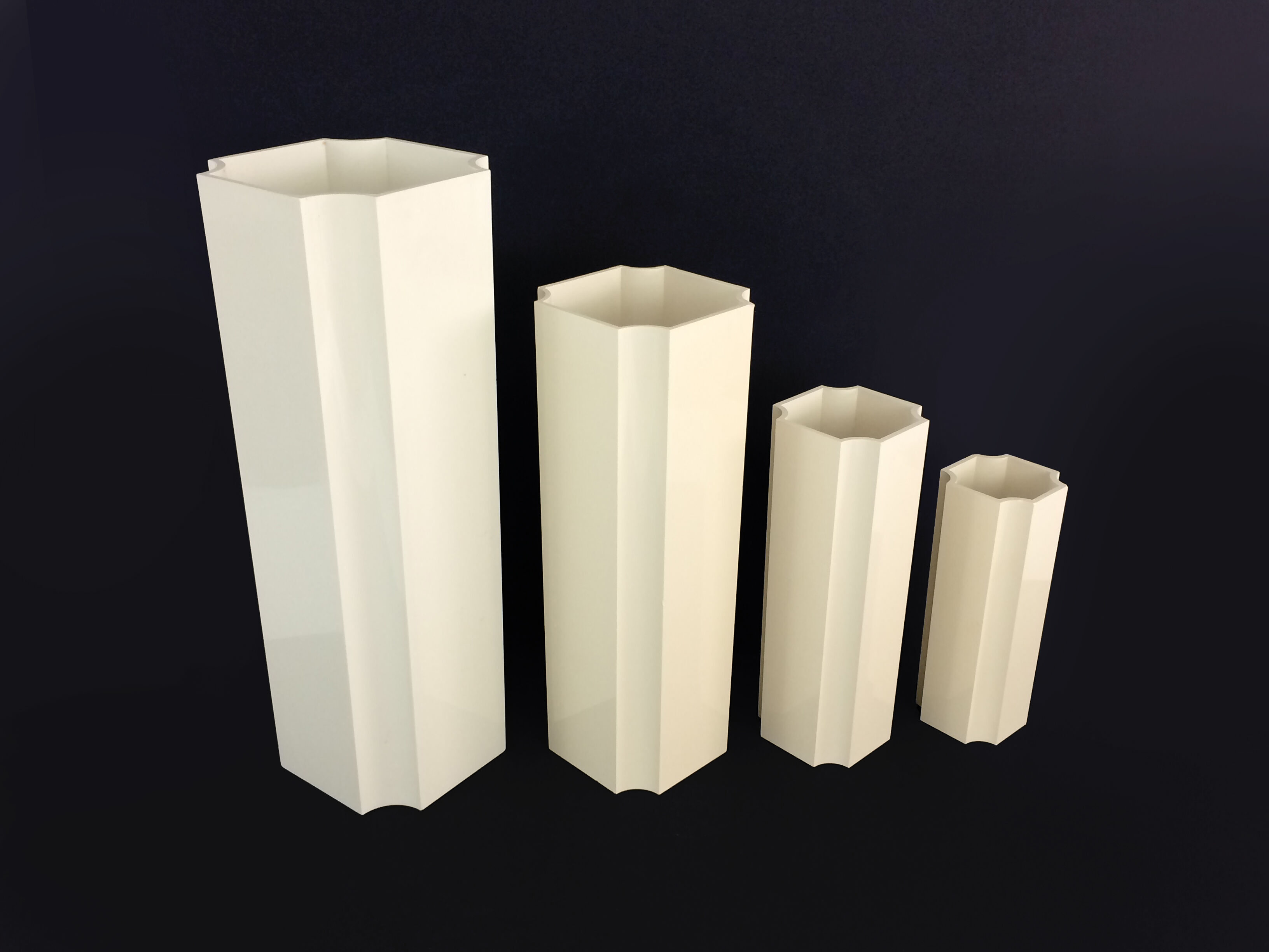 Vintage vases trundle Jacques Bédat in plastic. Year 70