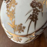 Oval jewelry box or candy box in Limoges porcelain, mid-20th century