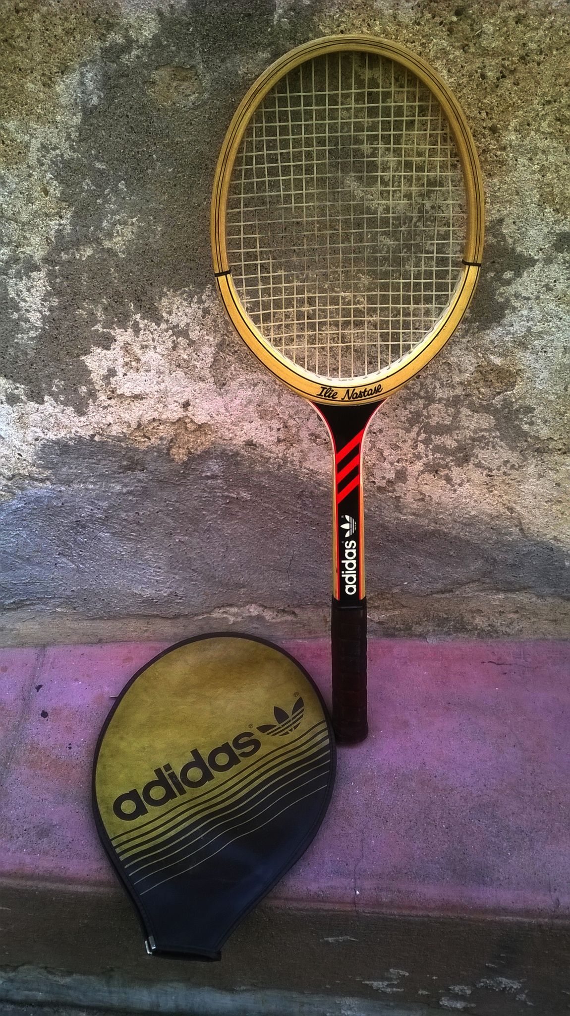 Raquette de tennis vintage