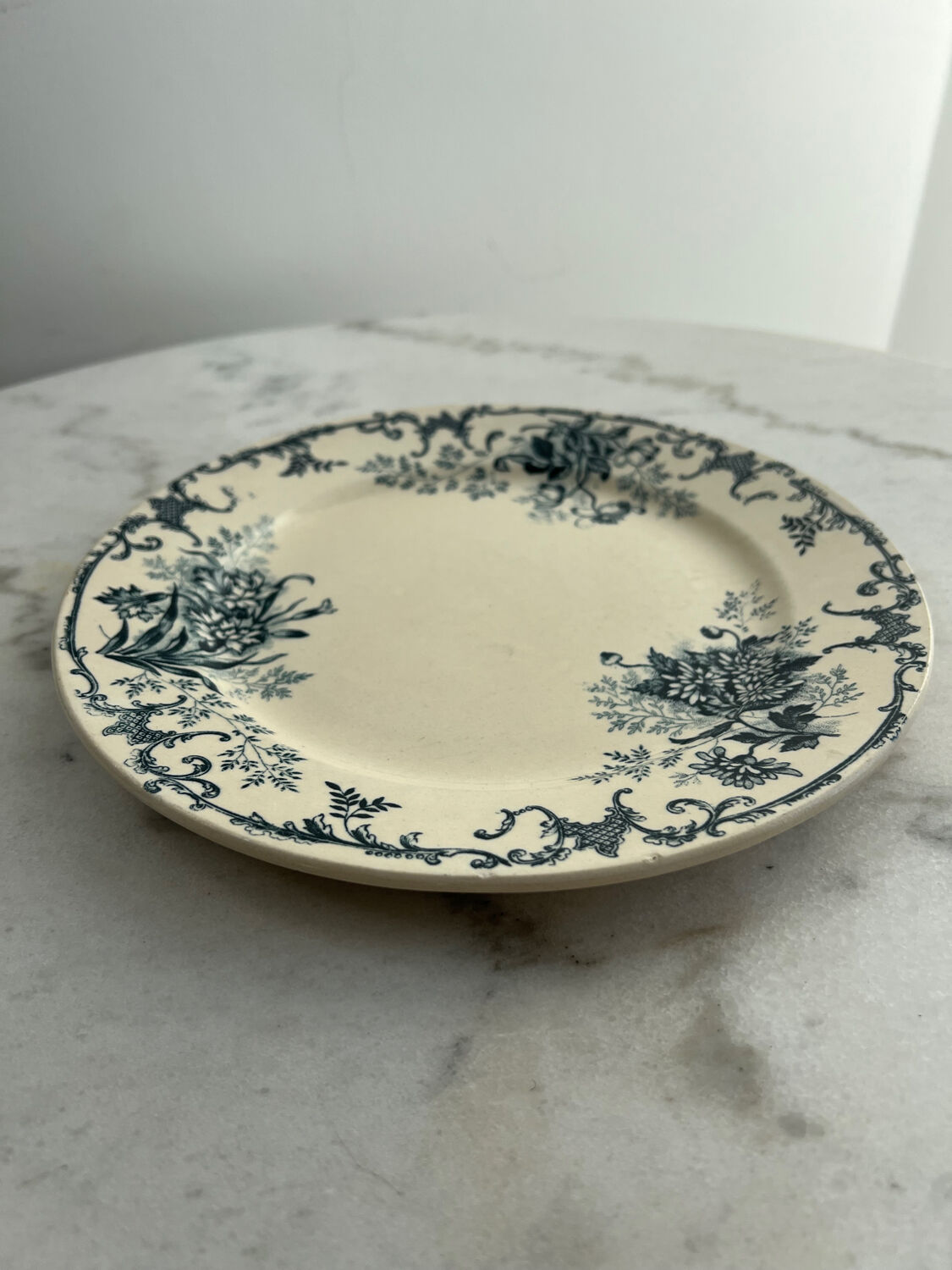 Plate E Bourgeois Paris