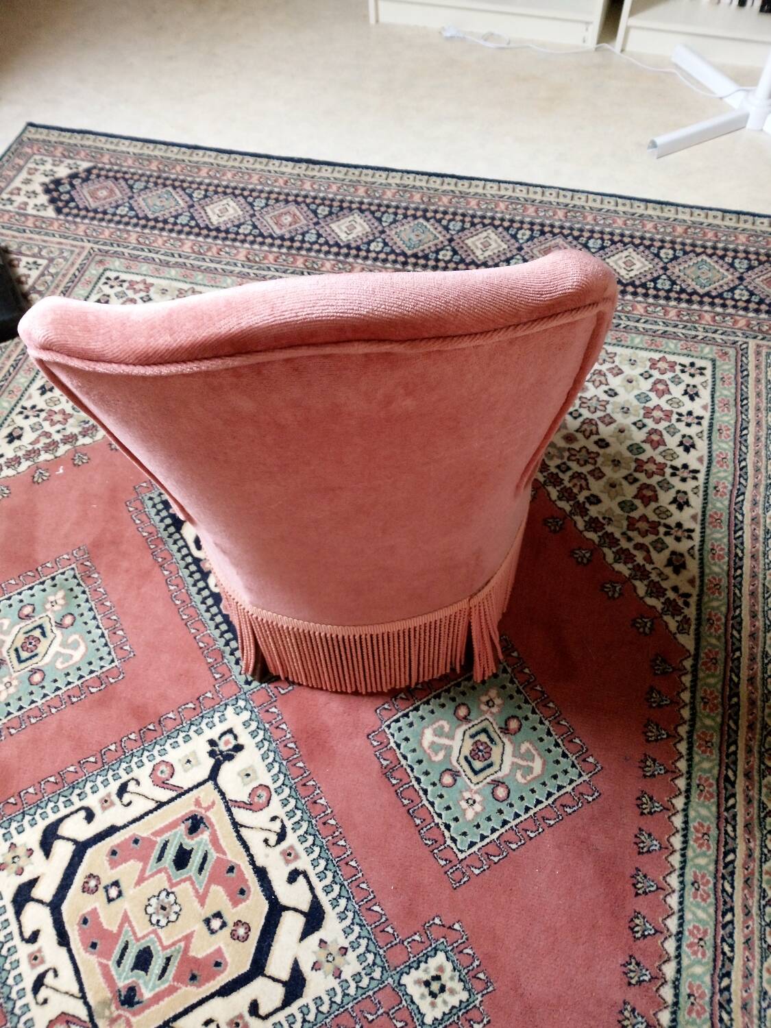 Toad armchair