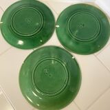 3 assiettes à dessert Salins du XIXe siècle à motif de feuilles de vigne vertes