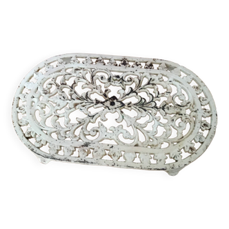 Cast iron trivet