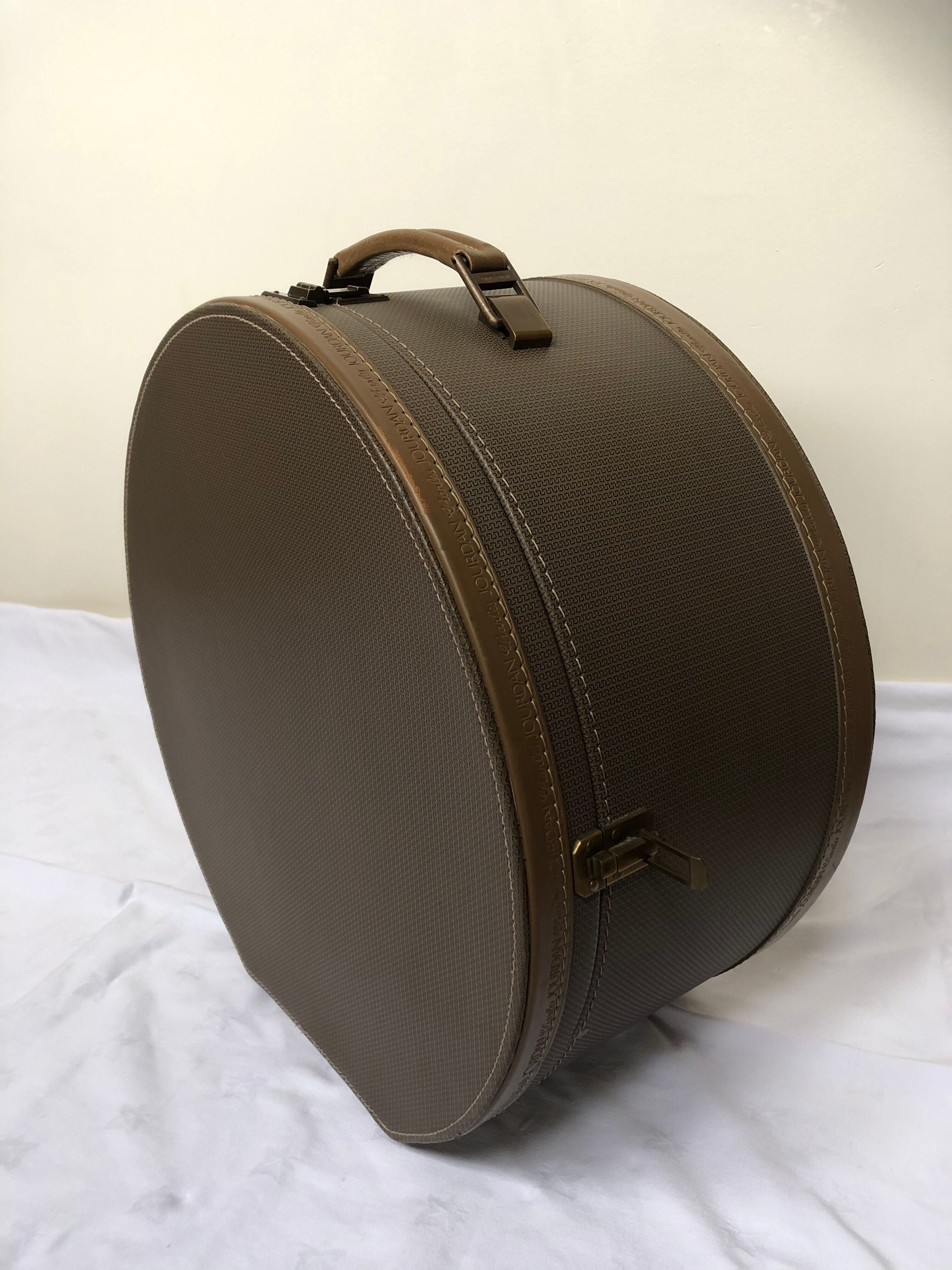 Charles jourdan hat box