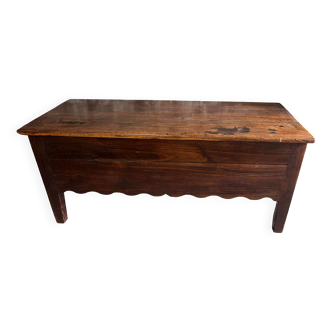 Antique rustic chest (maie) in solid wood
