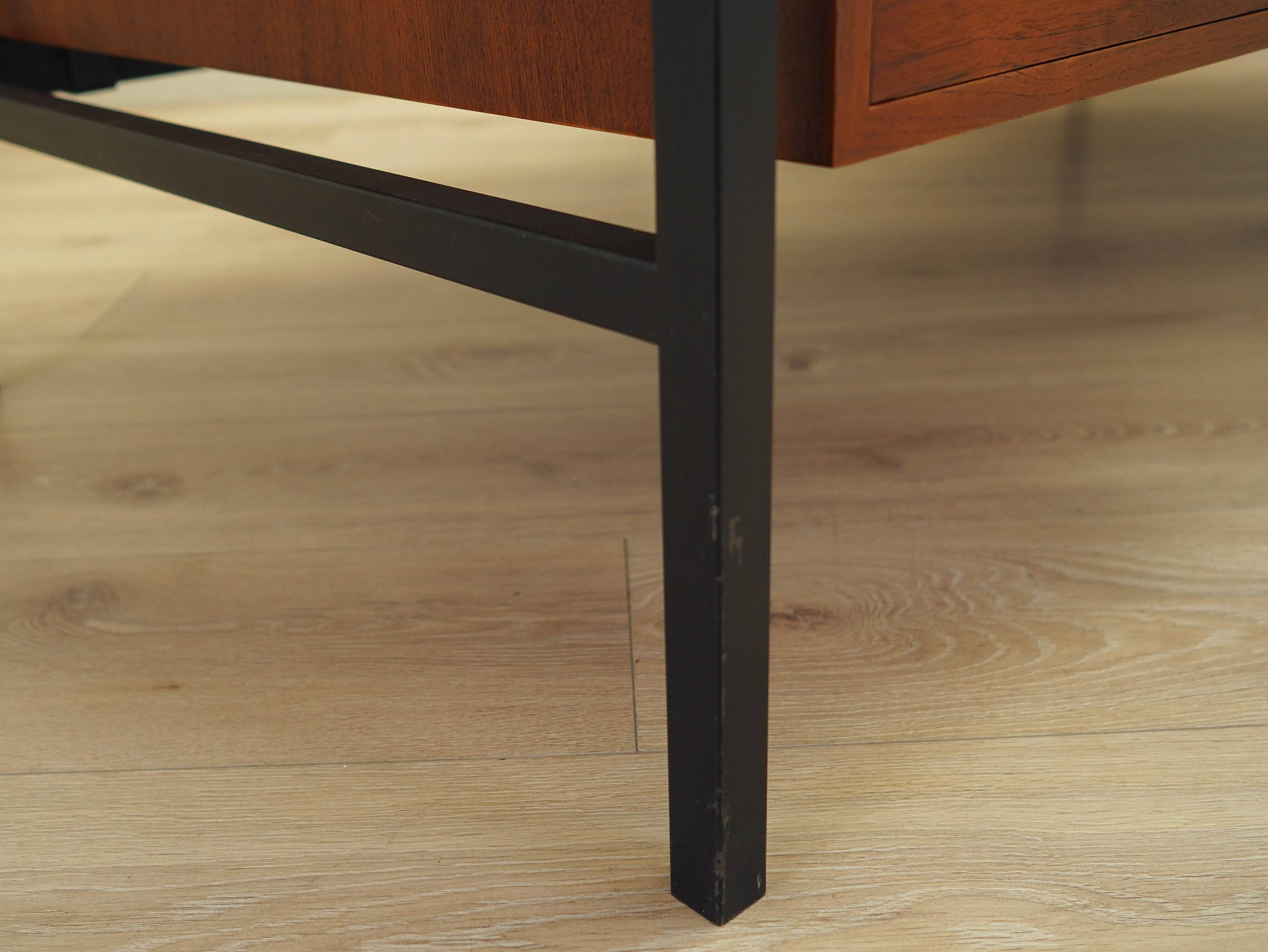 Teak desk, Danish design, 1970s, manufacturer: Denmark