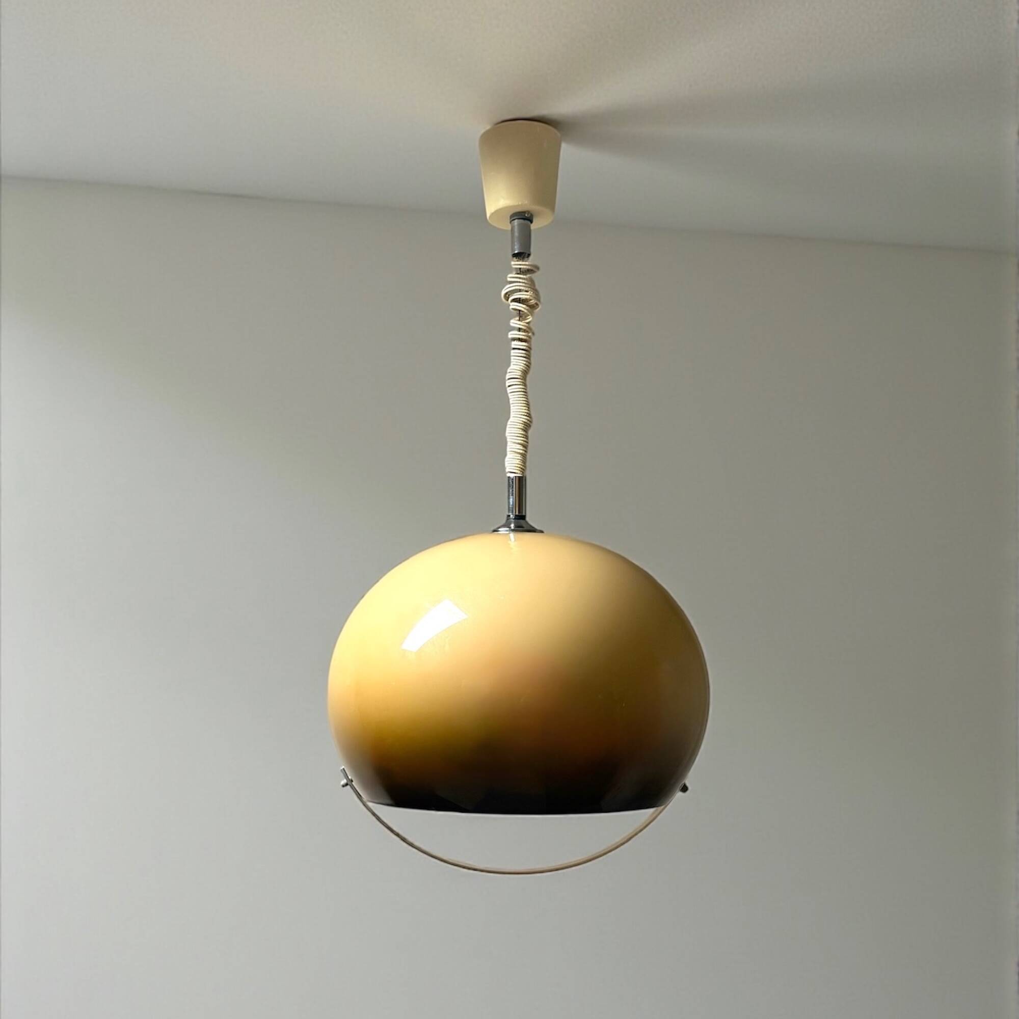 Italian 70s Gradient Brown Pendant in Methacrylate