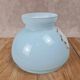 Abat-jour ancien en opaline bleue décor roses