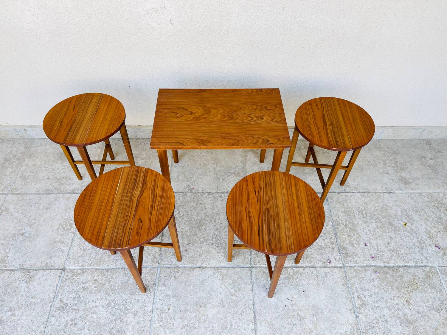 Vintage Scandinavian coffee table in teak from the 1960s.