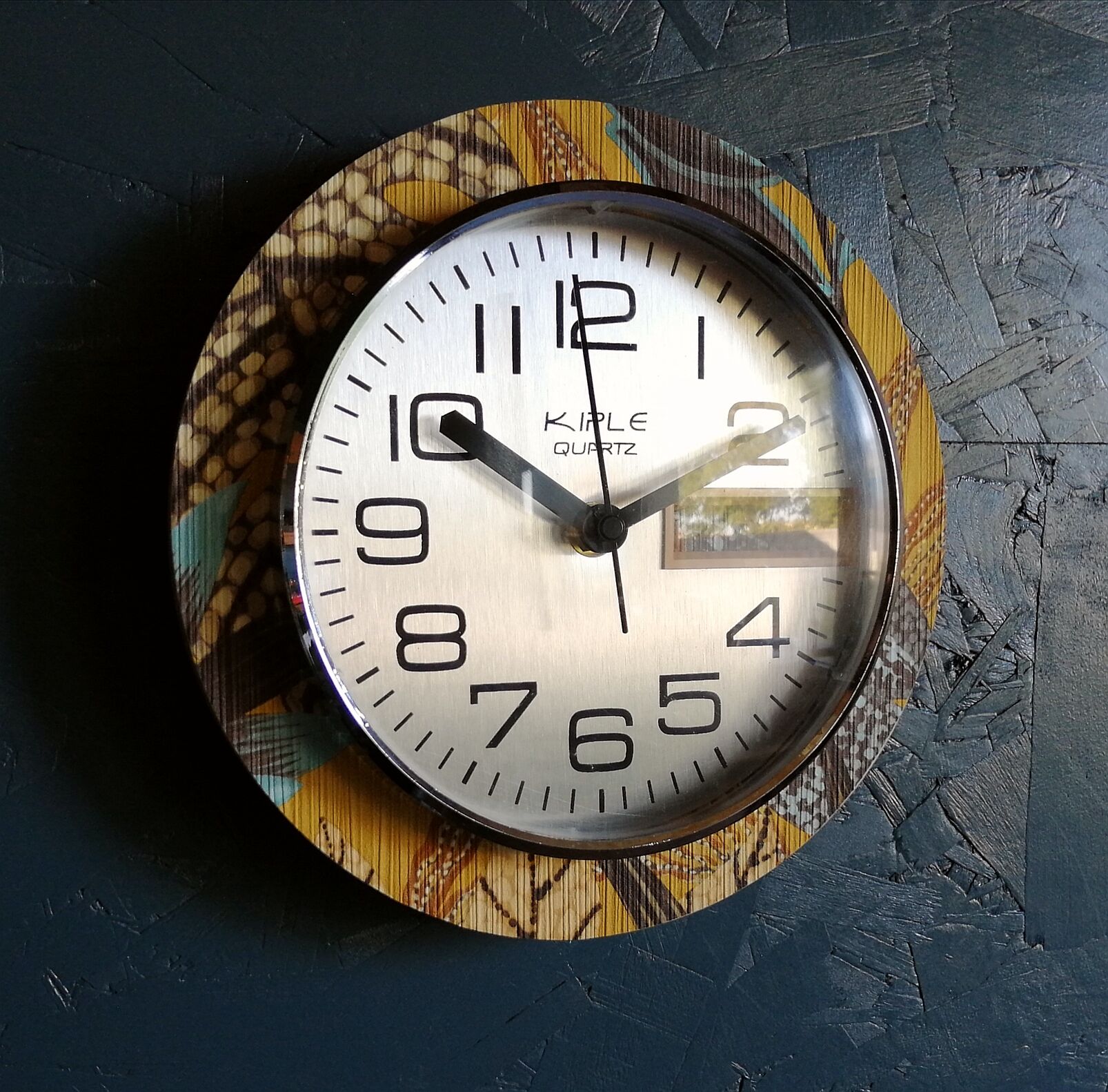 Clock formica vintage round silent wall clock "Kiplé yellow brown"