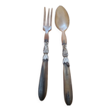 Salad servers