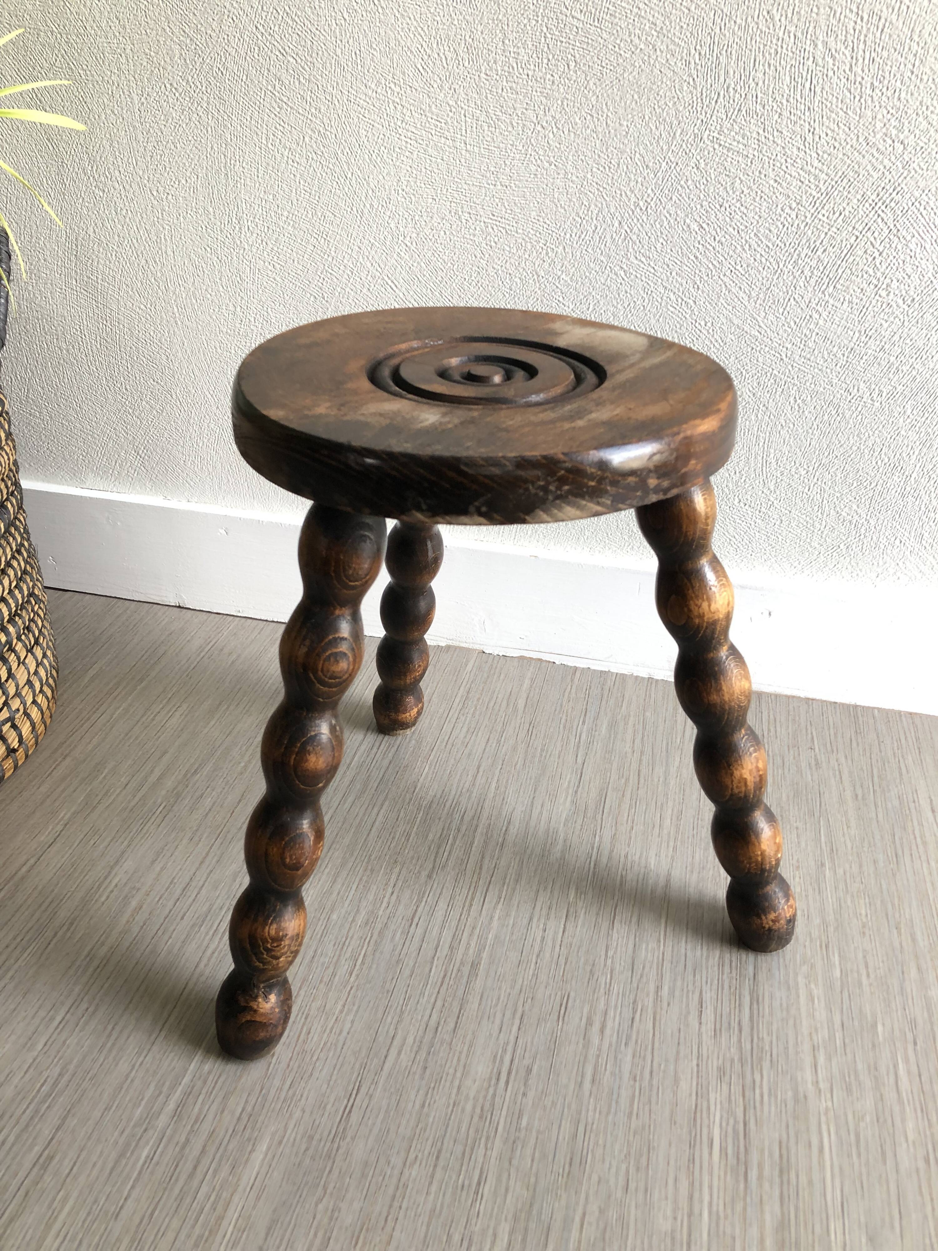 Wood tripod stool