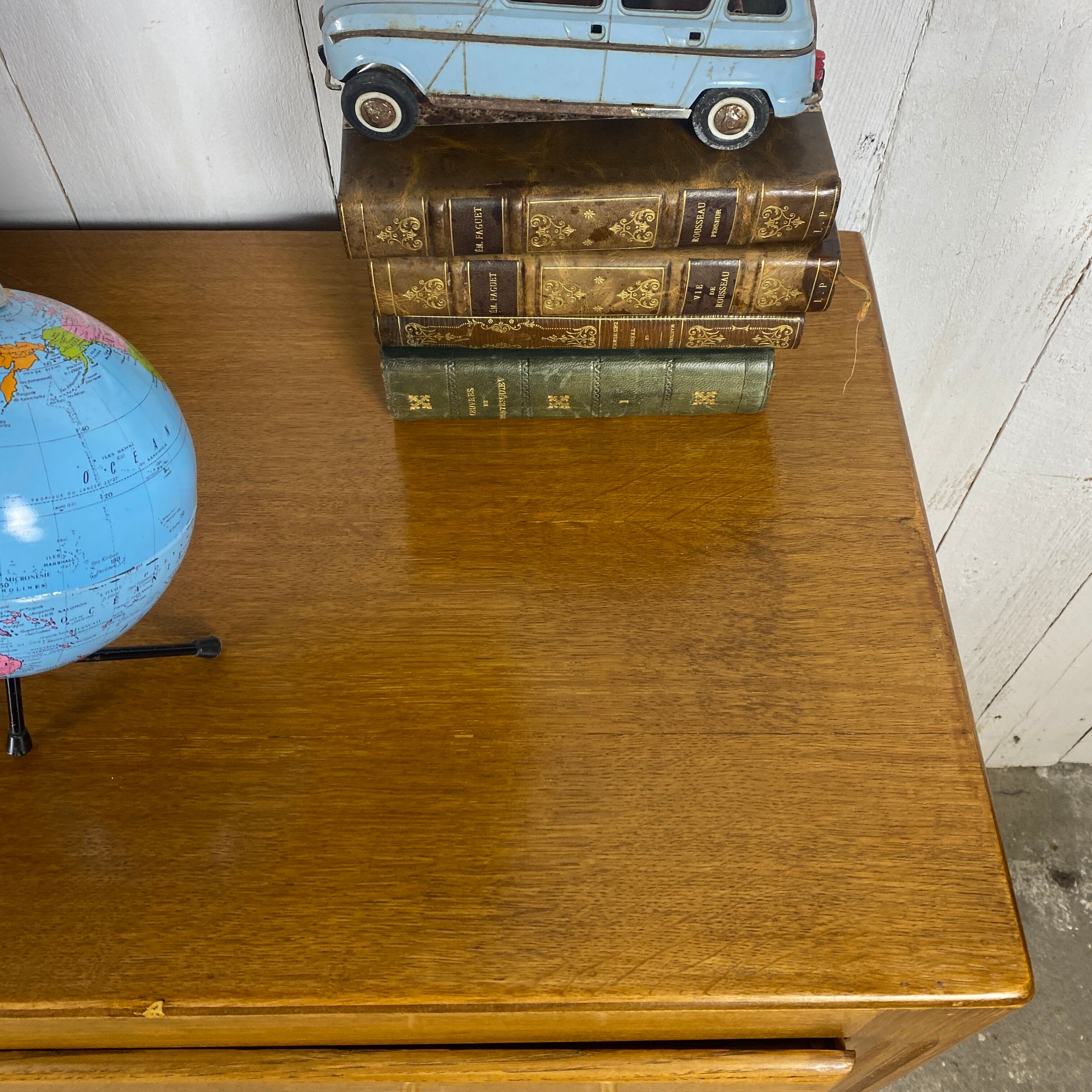 Commode vintage