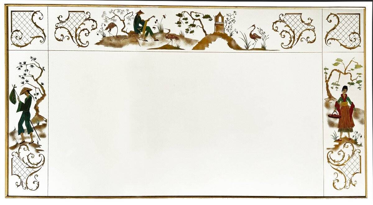 Brasserie mirror in gilded glass with a decor of chinoiserie scenes.