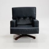 Swivel rosewood model 401 armchair by Menilio Taro for Cinova, 1960s