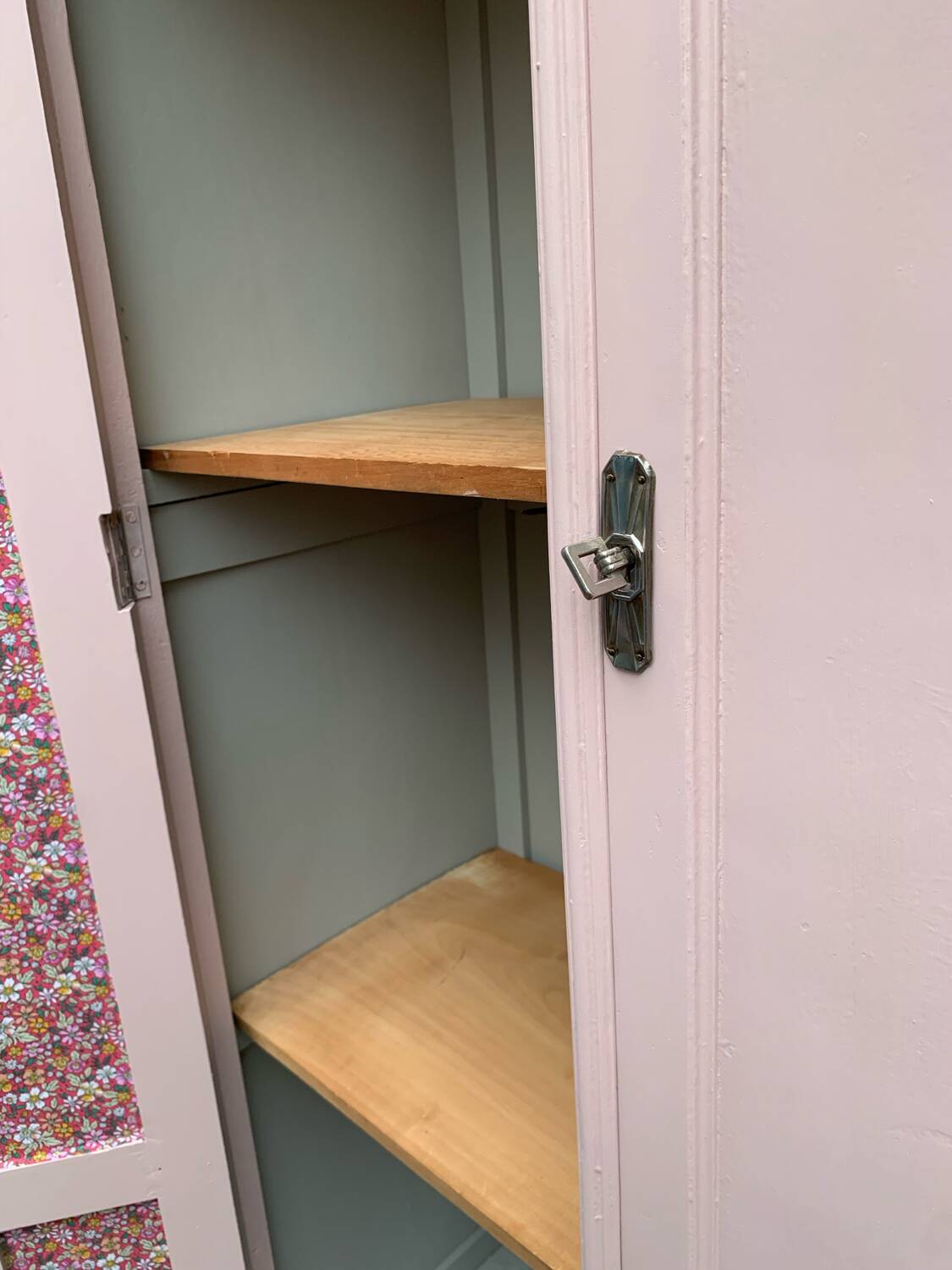 Parisian Art Deco wardrobe in pink, 1930.