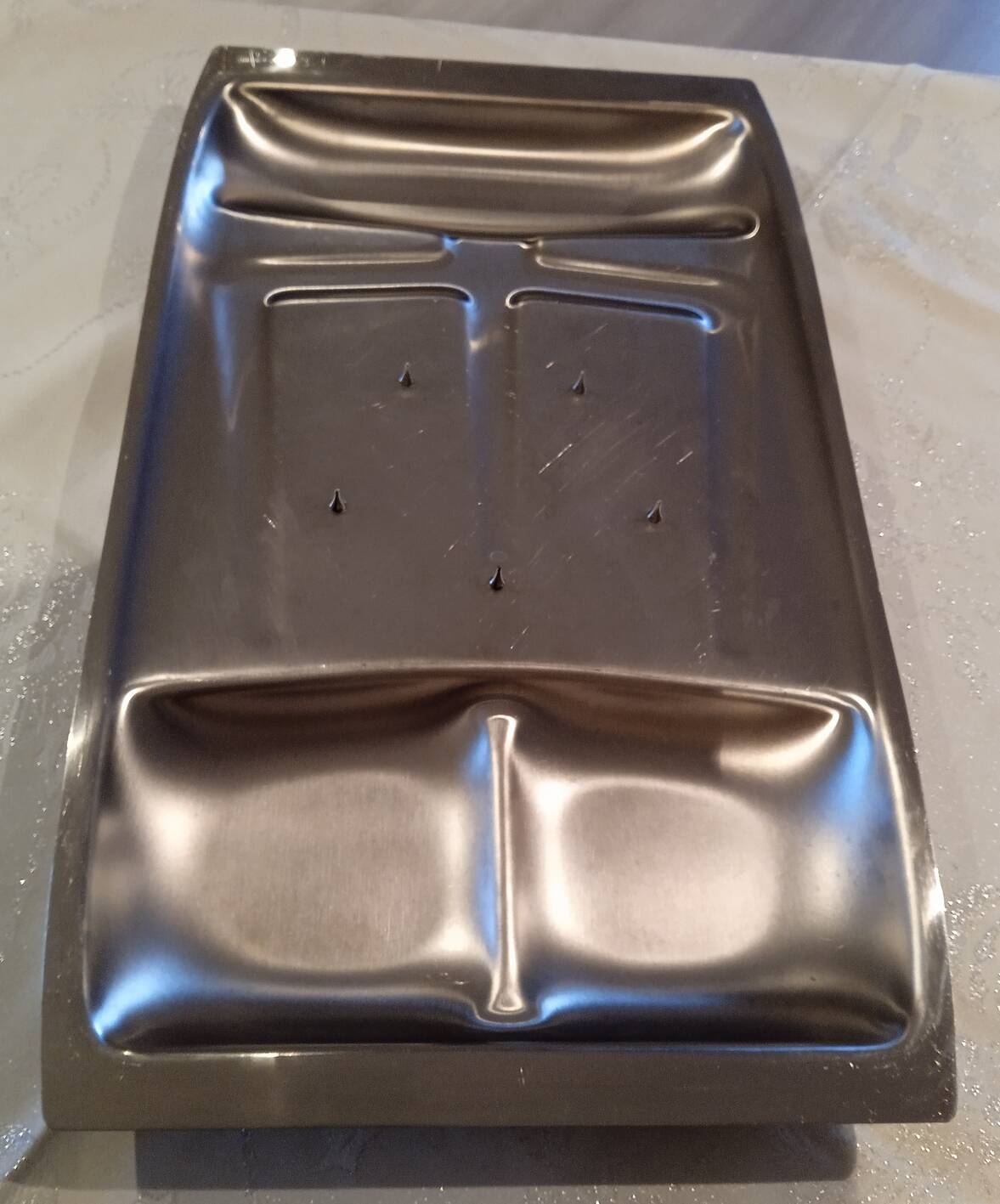 Stainless steel lamb dish