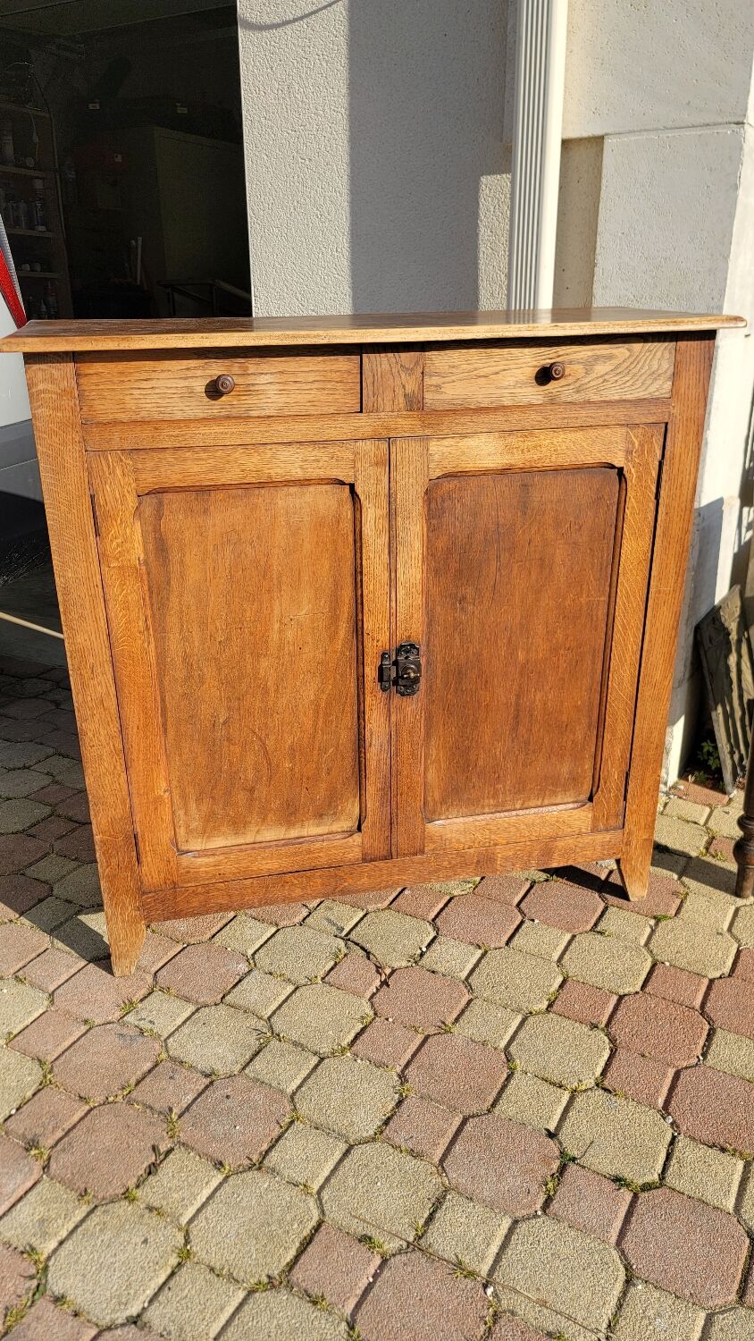 Buffet parisien vintage