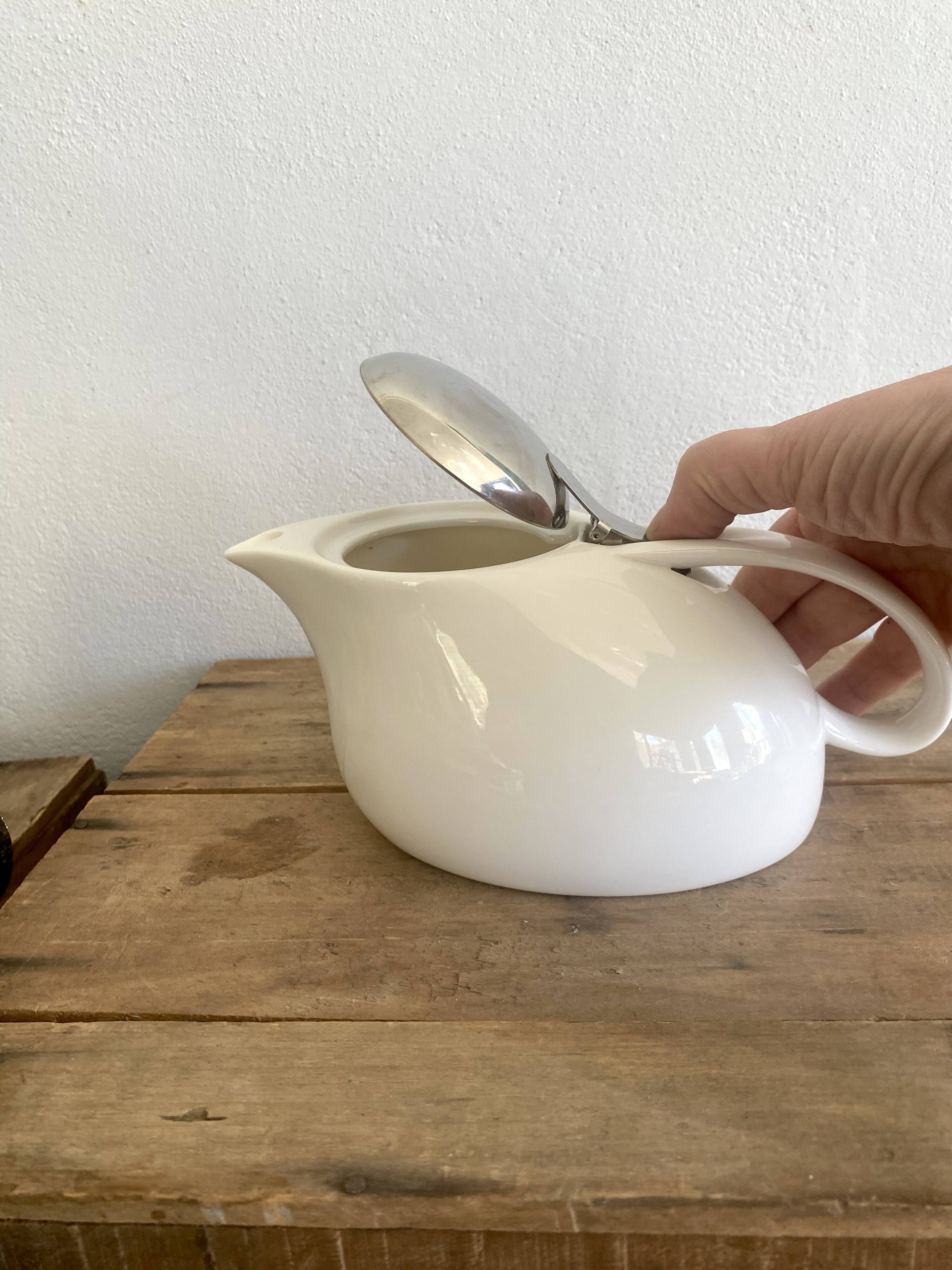 Earthenware and stainless steel teapot, 2 cups