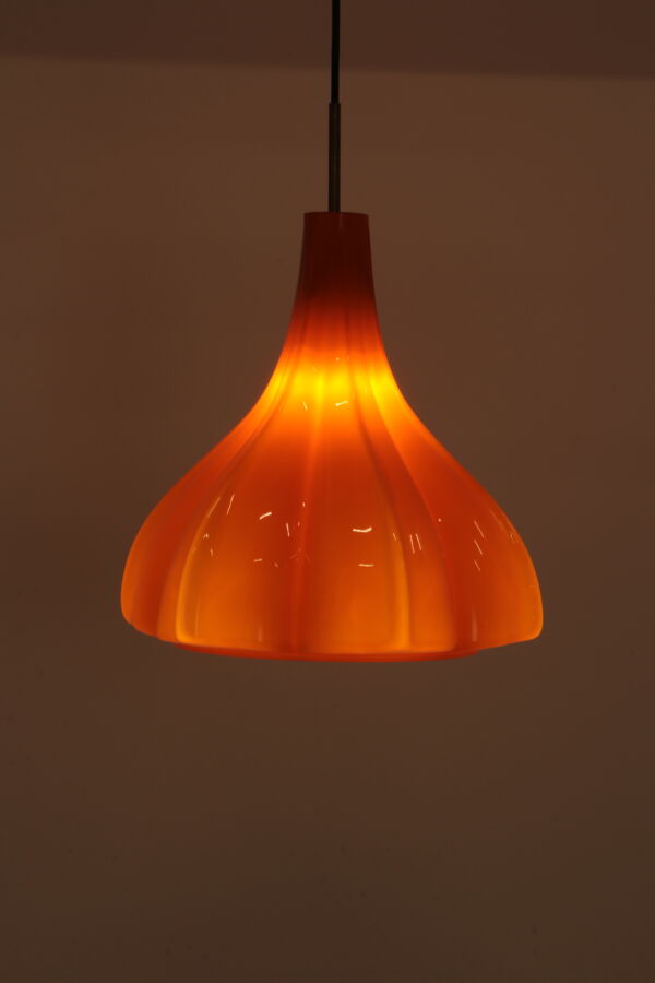 Suspension vintage en verre orange par Peill et Putzler 1960
