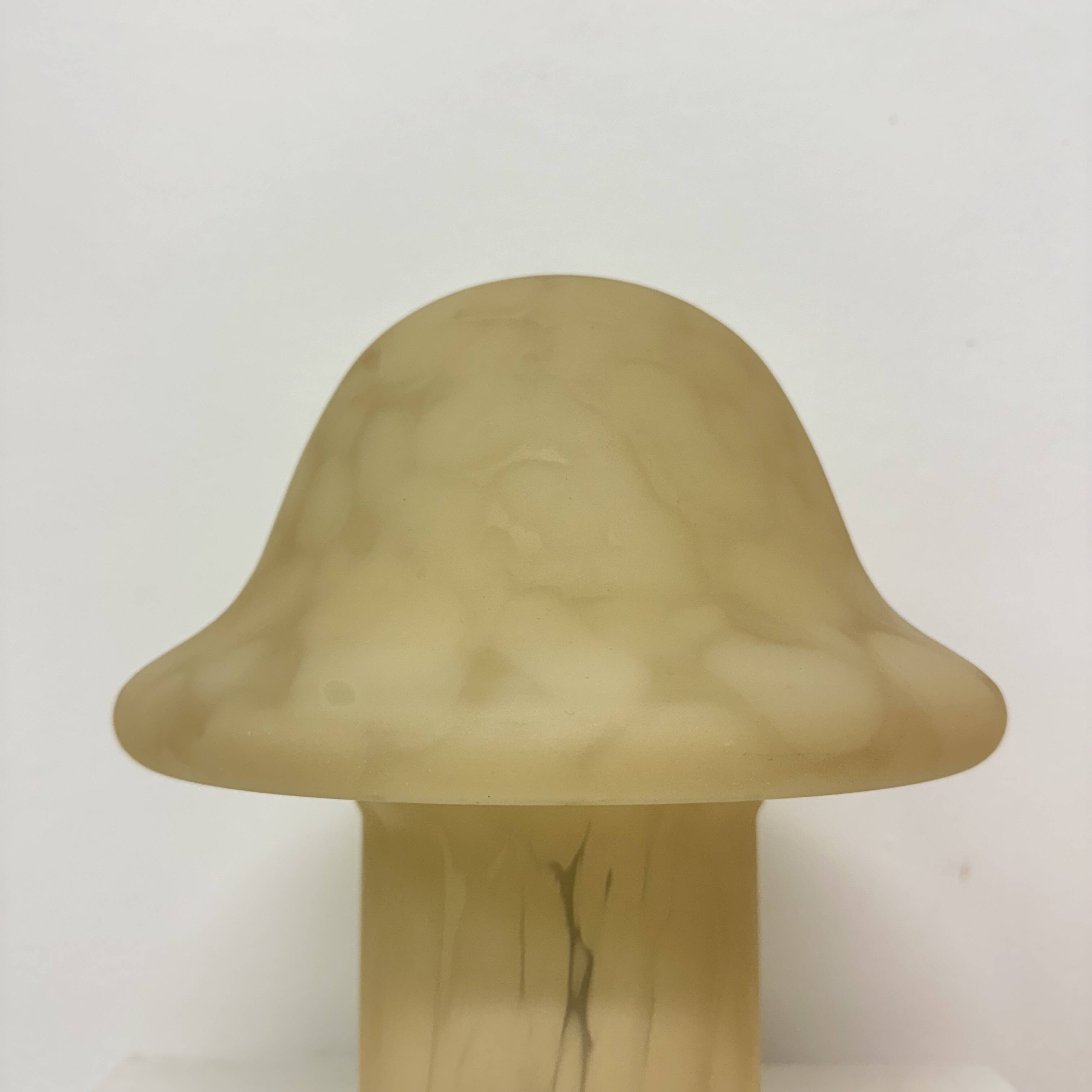 Lampe de table Peil & Putzler Mushroom, années 1970
