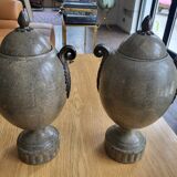 Paire de vases avec couvercle