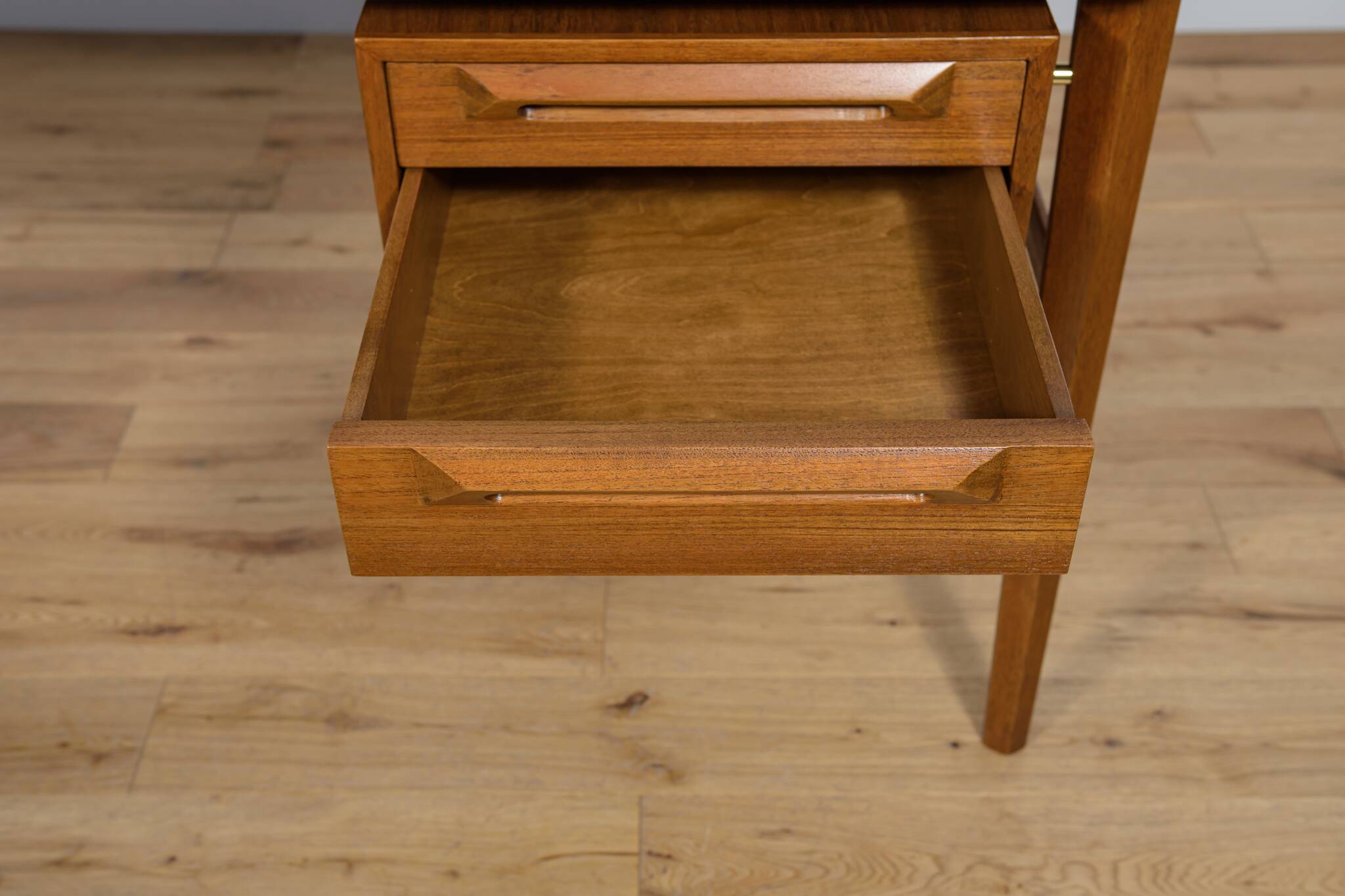 Mid-Century Teak Desk by I.B Kofod-Larsen for Seffle Möbelfabrik, Sweden, 1950s