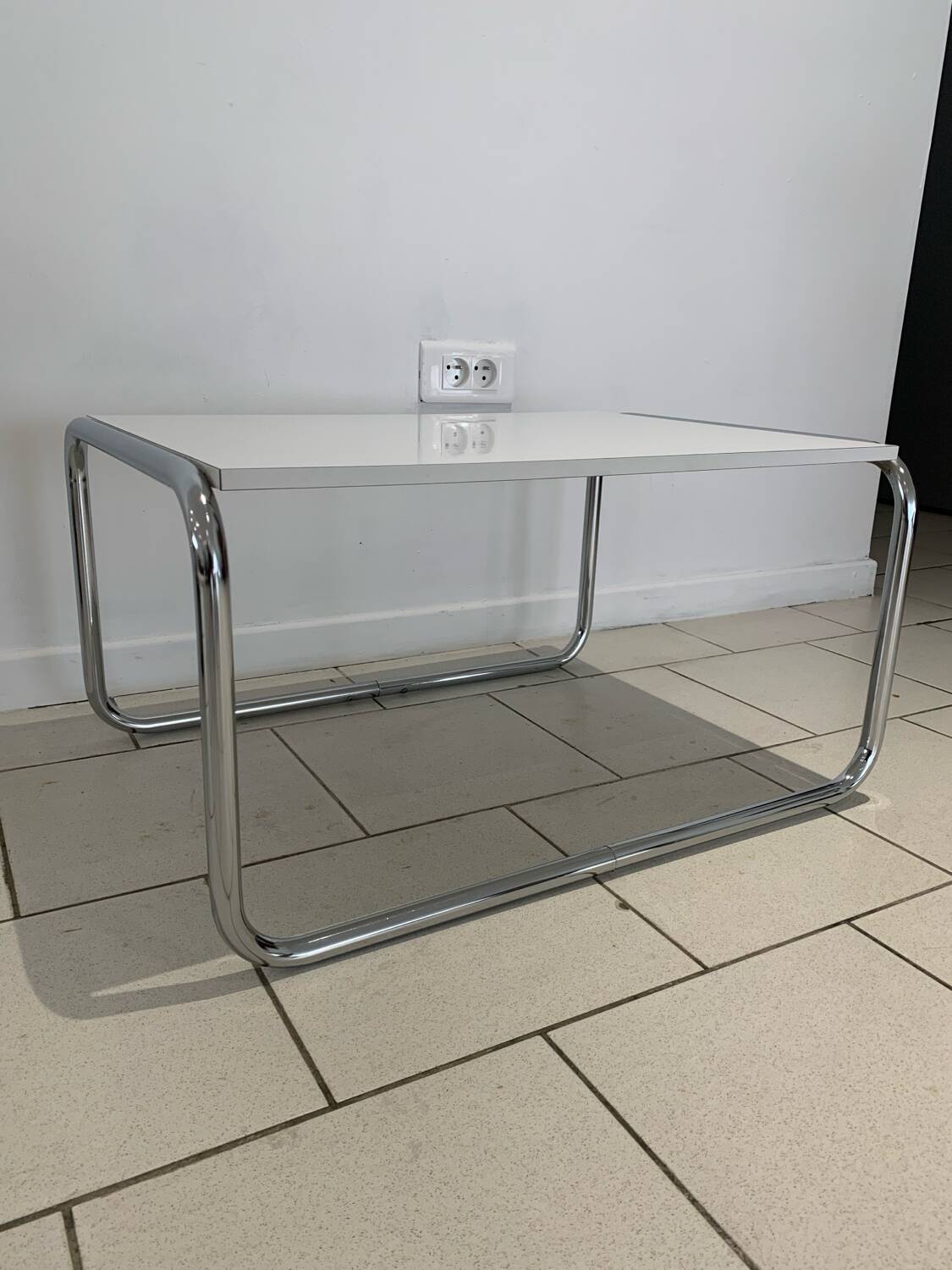 Bauhaus coffee table in the style of Marcel Breuer