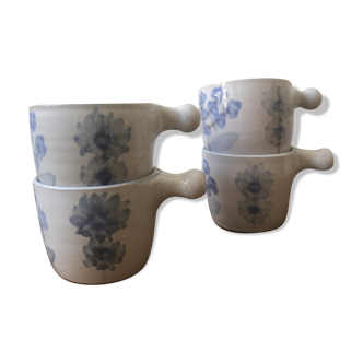 Set of 4 vintage cups