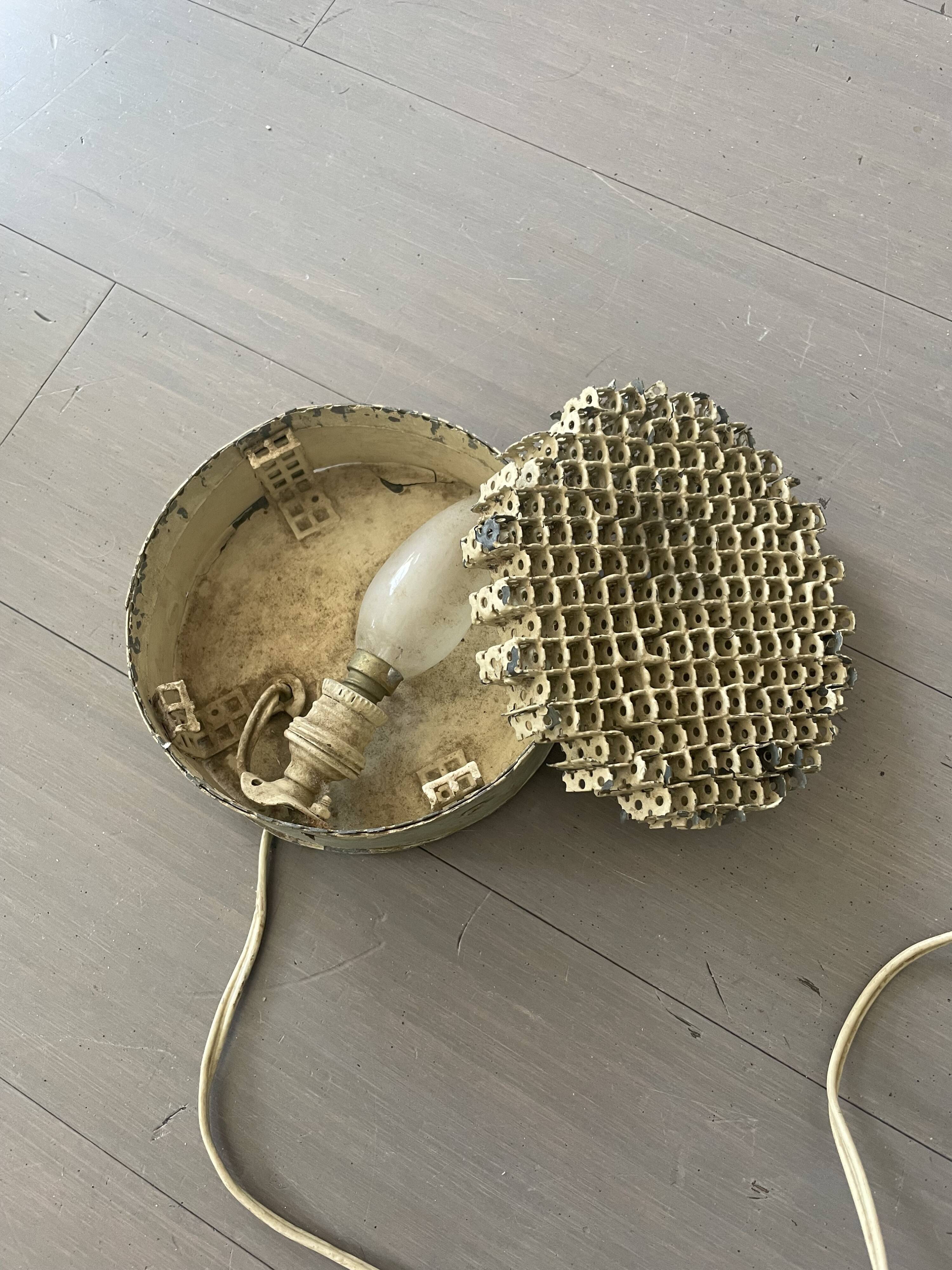 Table d'appoint lumineuse Française des années 1950