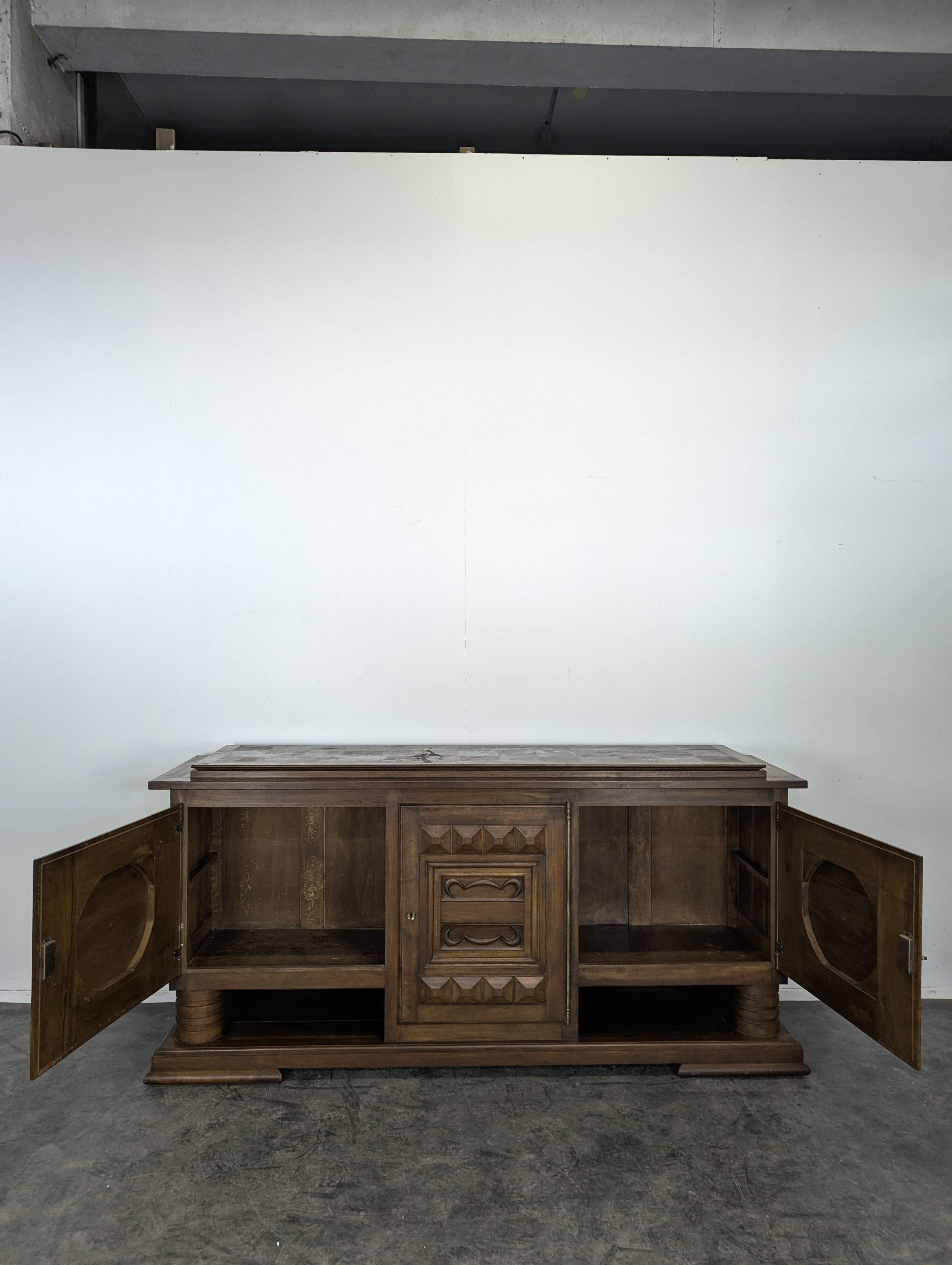 Enfilade by Etienne Kohlmann in walnut