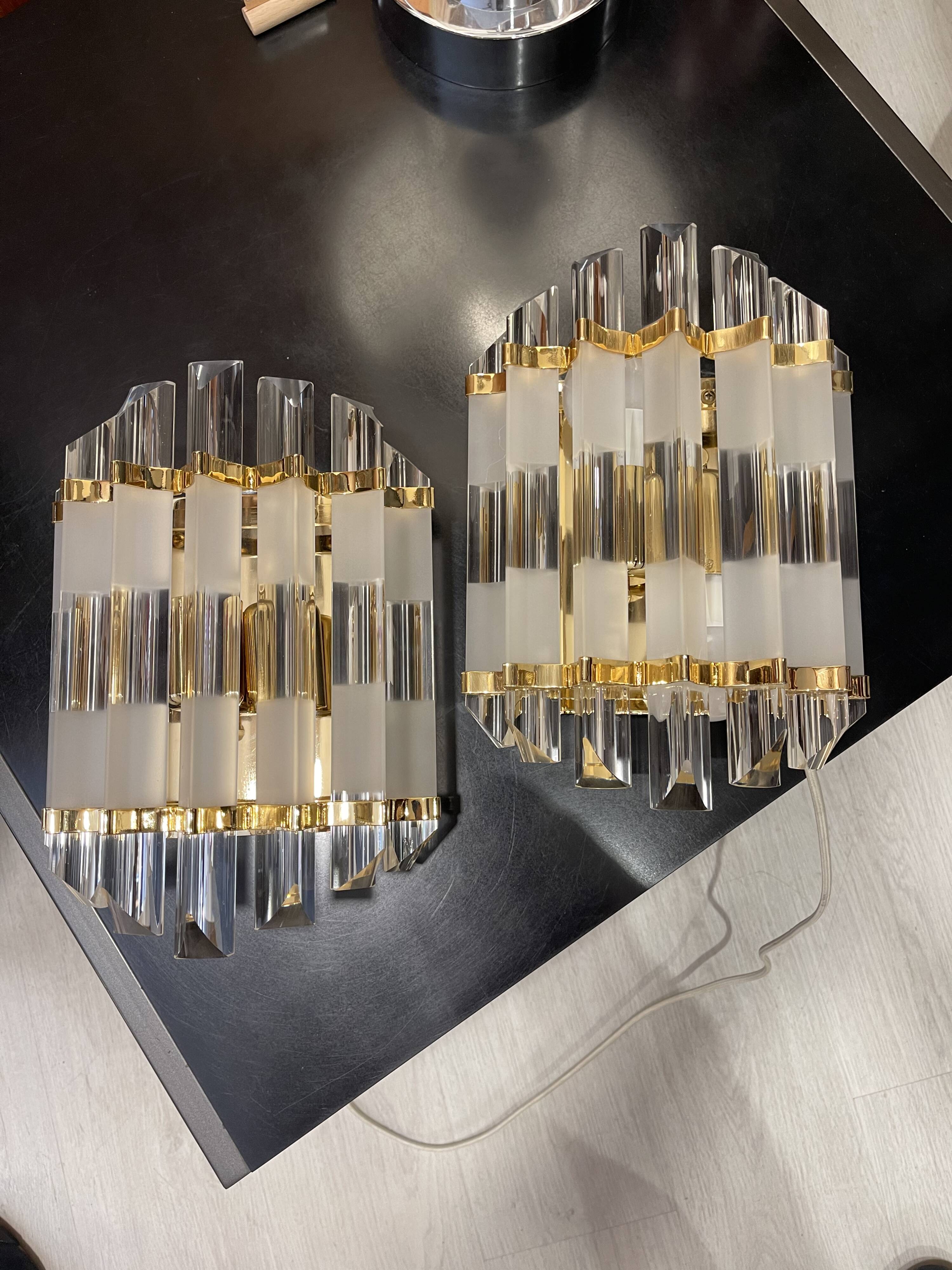 Pair of Venini wall lights 1980