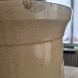 Umbrella door in glazed and vintage porcelain.