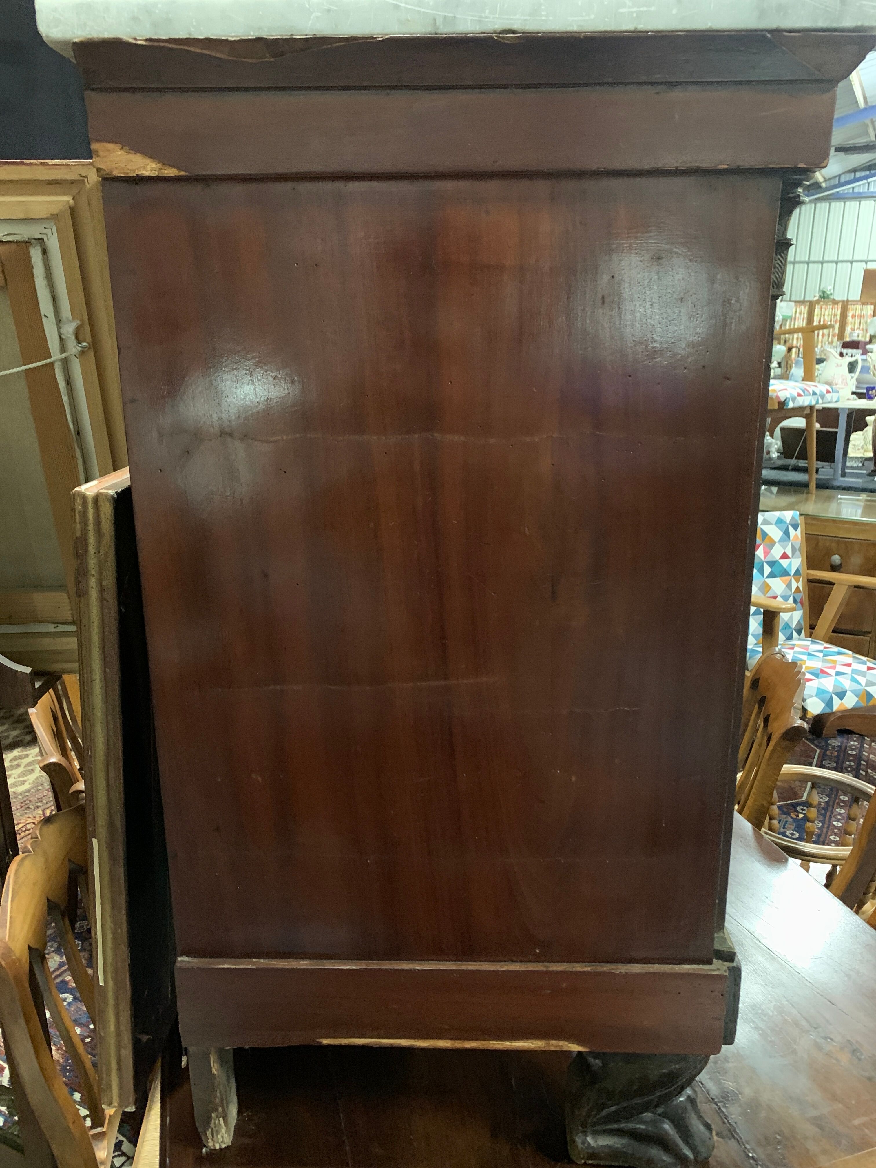 Commode Empire