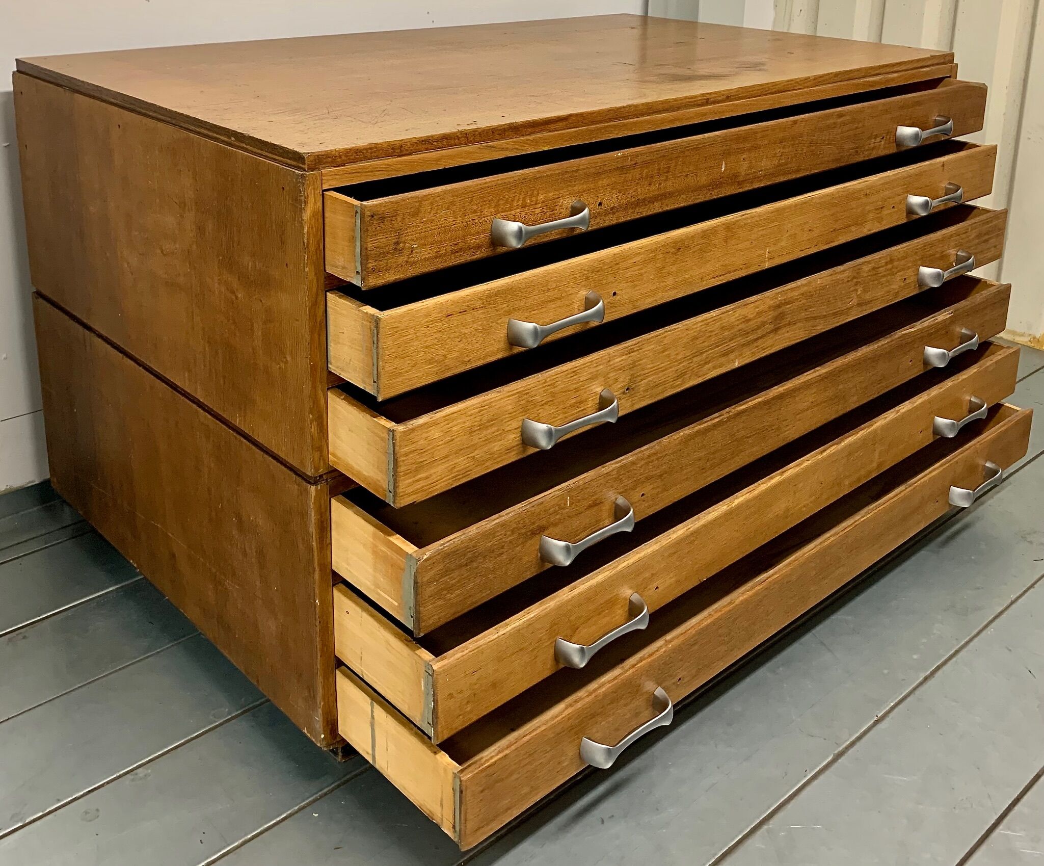 Artist's plan chest