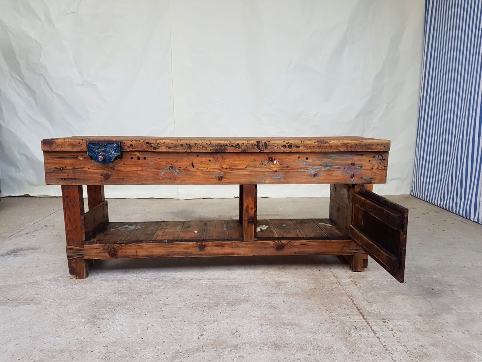 Industrial work bench