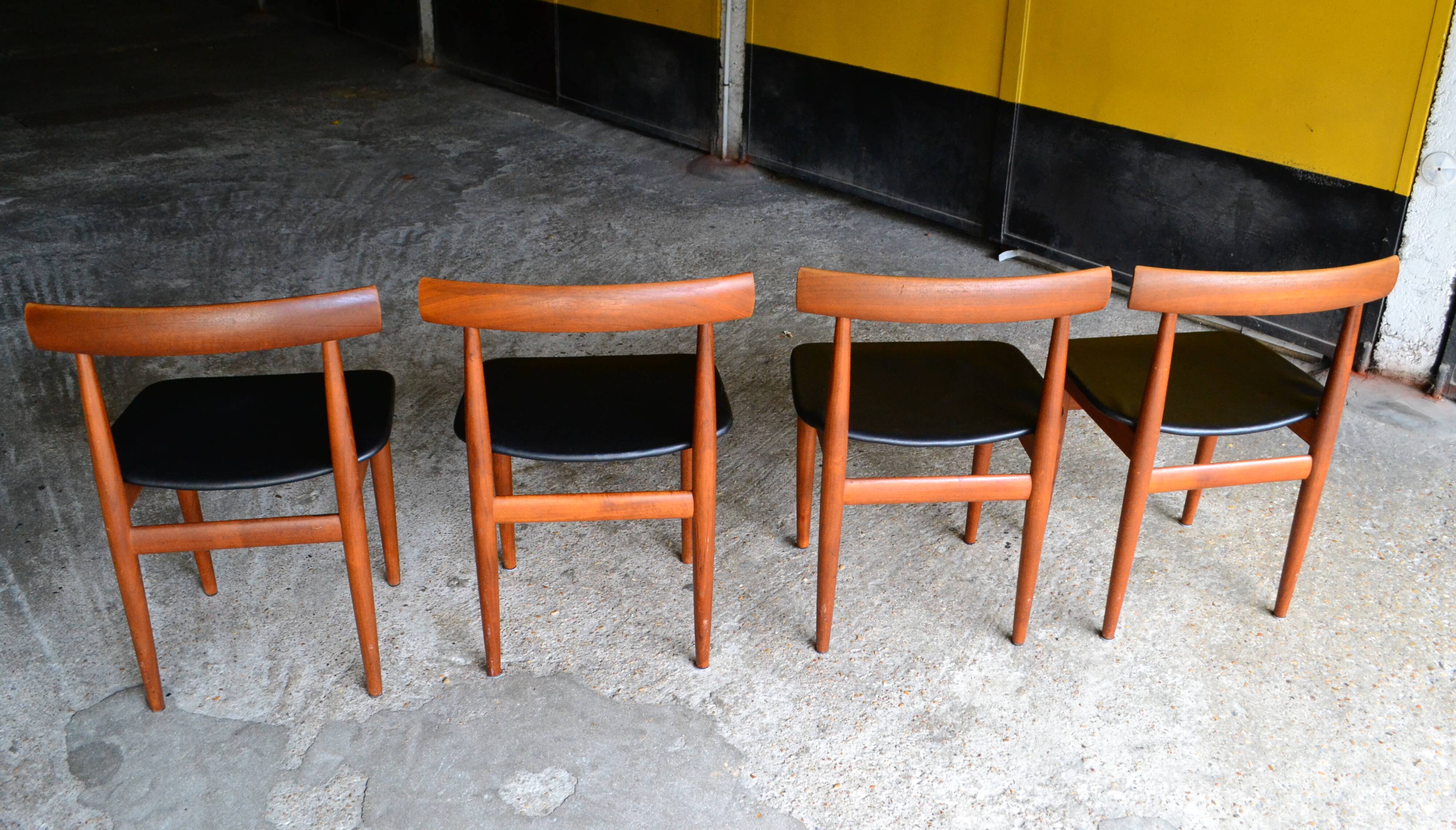 Set of 4 chairs by Hans Olsen for Frem Rojle.