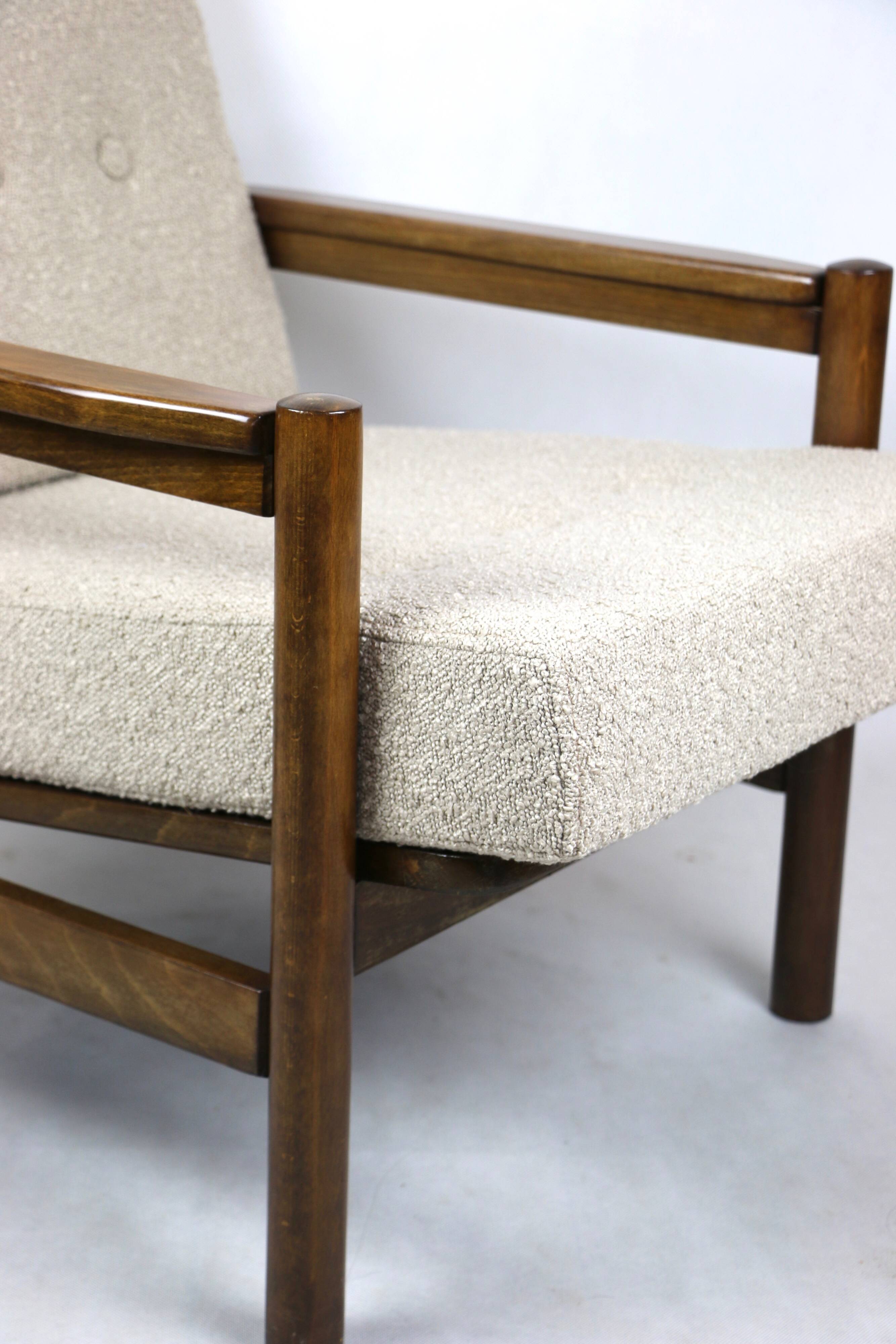 Vintage Armchair in Beige Boucle, 1970s