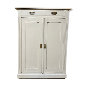 Old buffet