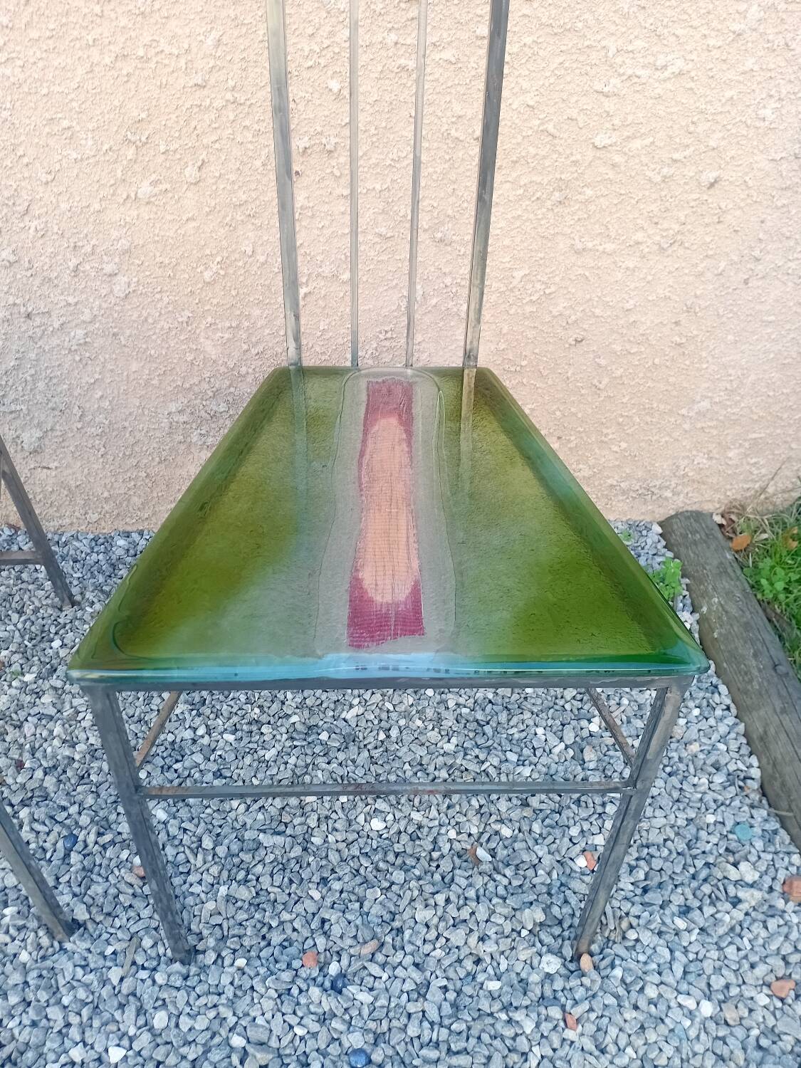 2 sculptural chairs from the 1980s
