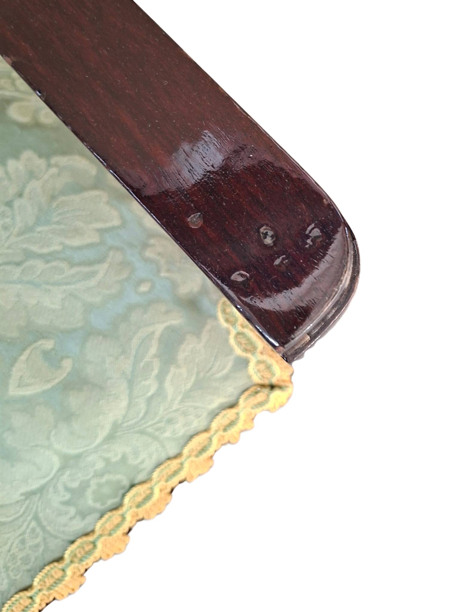 Coppia di Poltroncine Vintage Anni '70 in Mogano e Pregiata Seta di San Leu