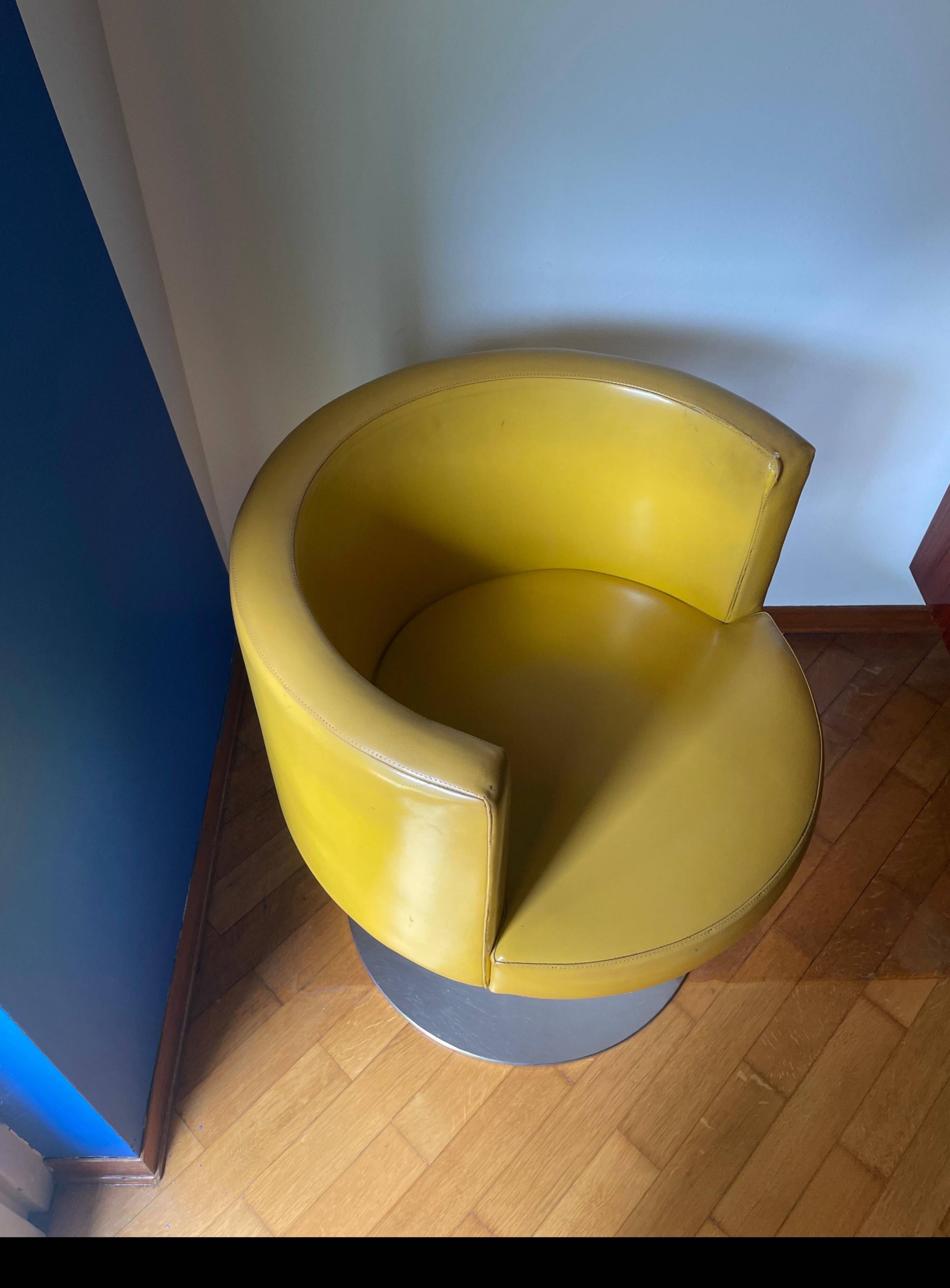 Vintage Italian Space Age Yellow Leather Accent Swivel Chair by Antonia Astori