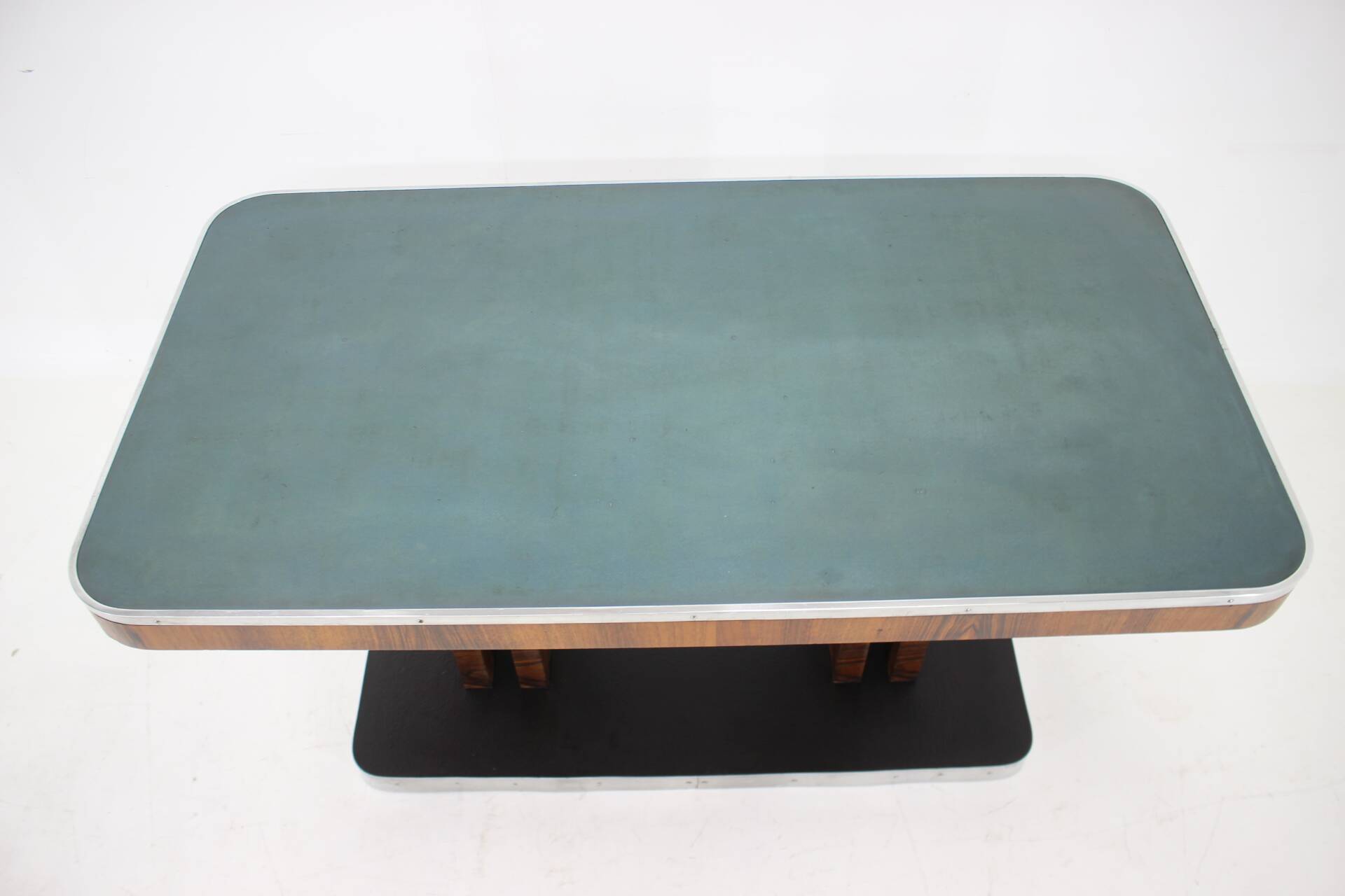 1930s Art Deco Dining Table in Walnut, Czechoslovakia