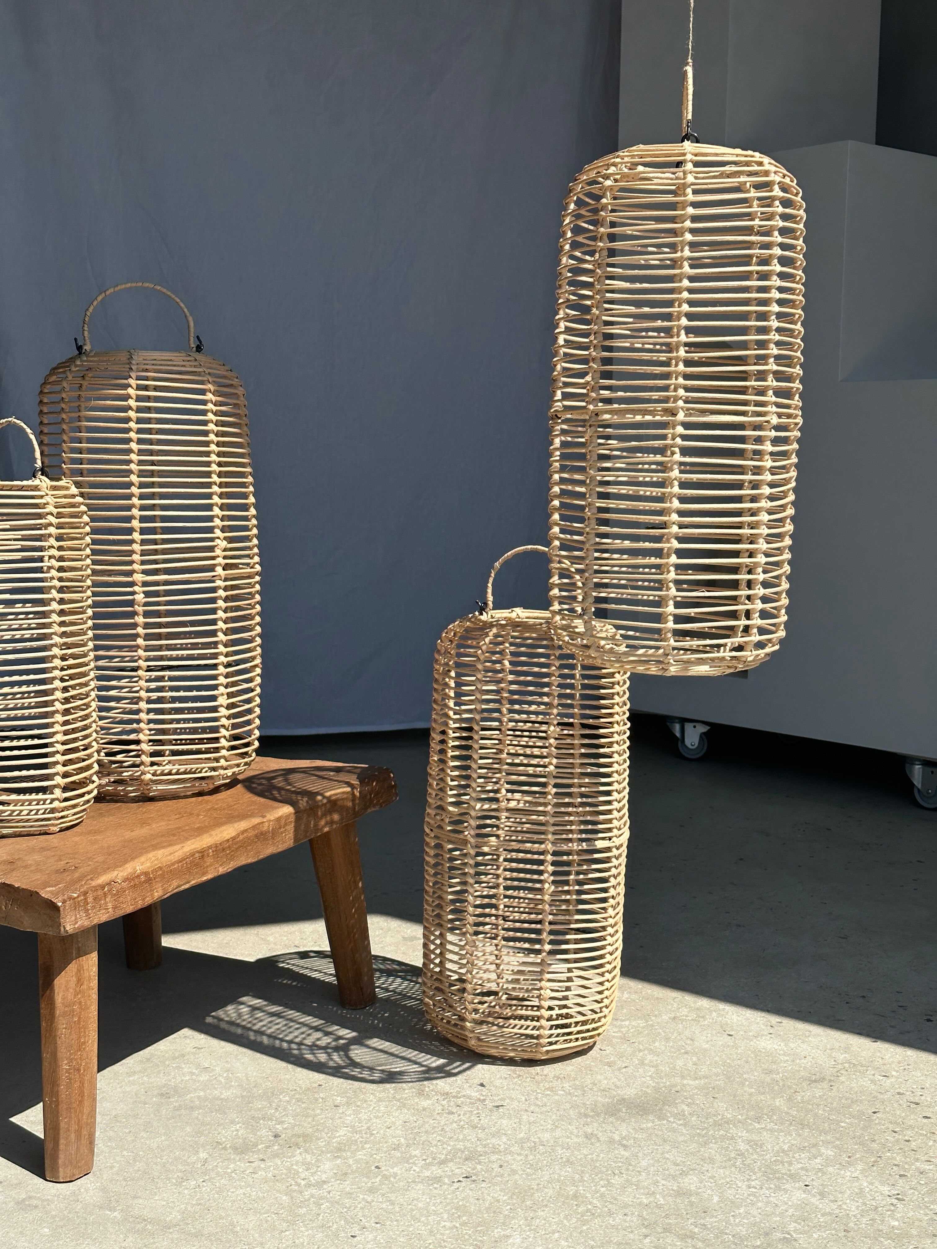 Small lantern-shaped rattan suspension H35 D15