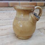 Vintage Refreshing stoneware pitcher with ice cube tank