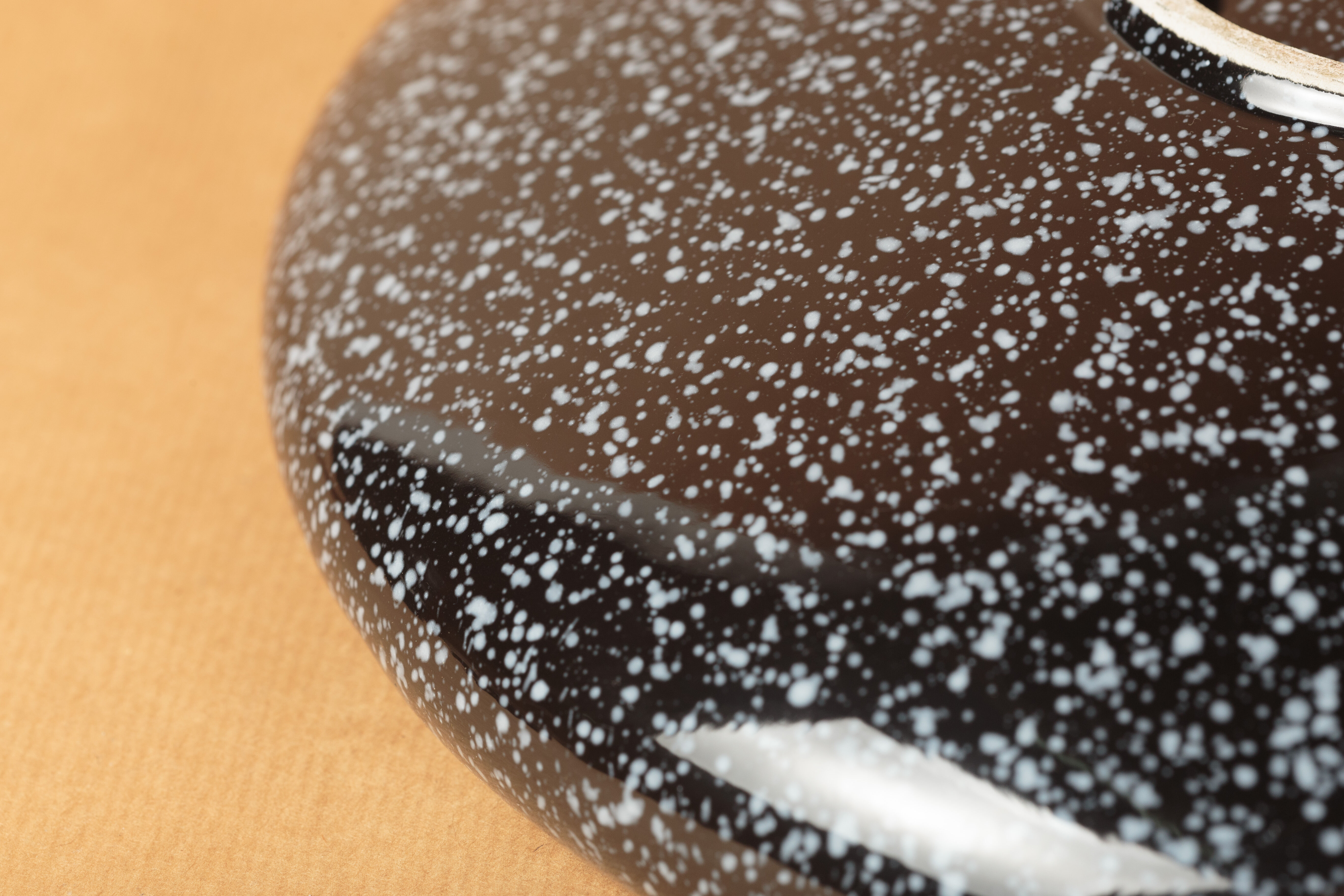 Dish ceramic vintage 1980 black chiné white