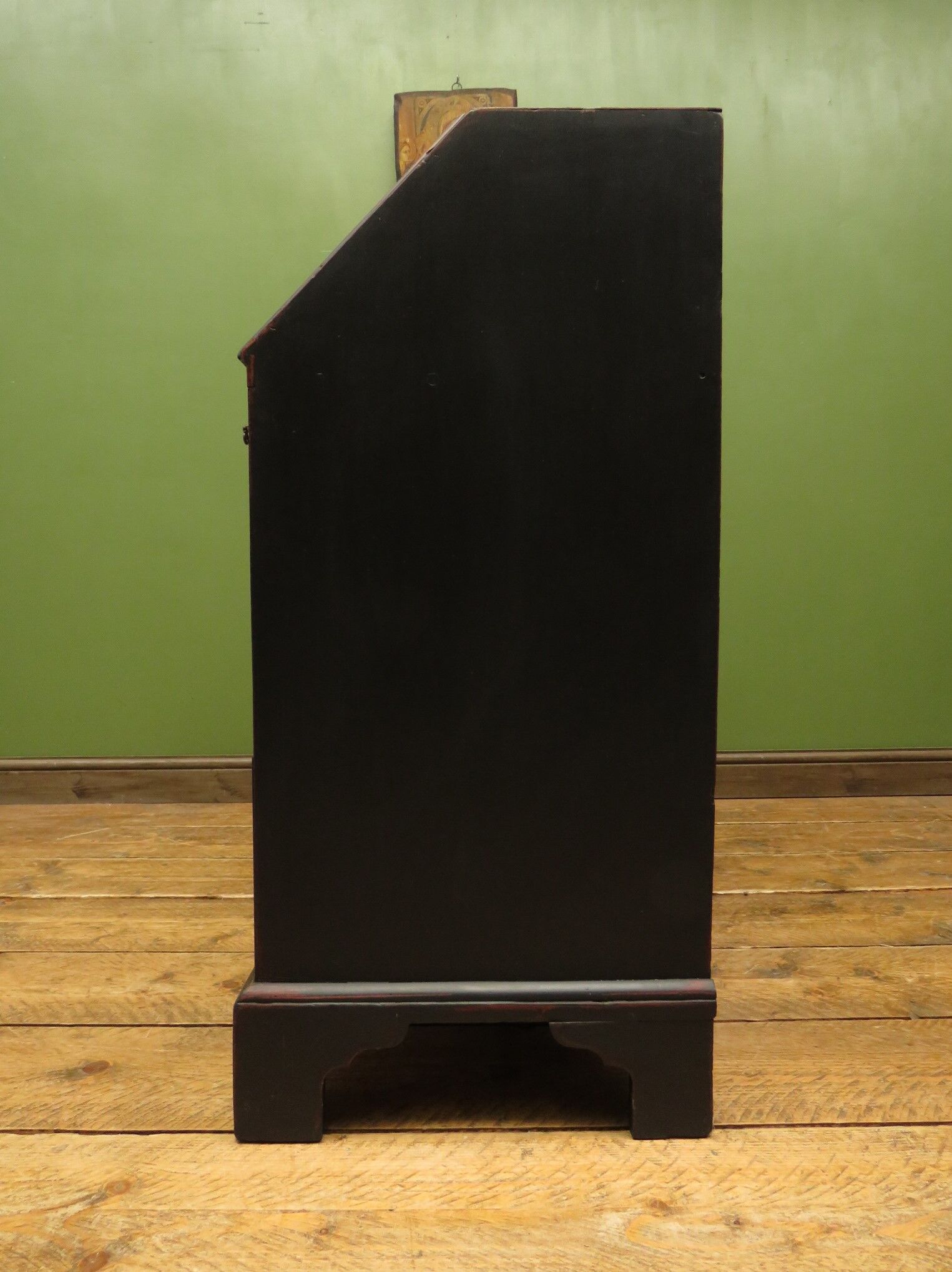 Meuble secrétaire peint en noir