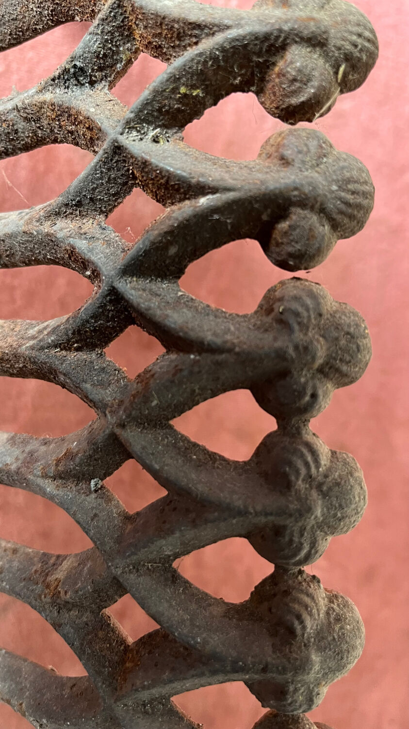 Cast iron chimney grille