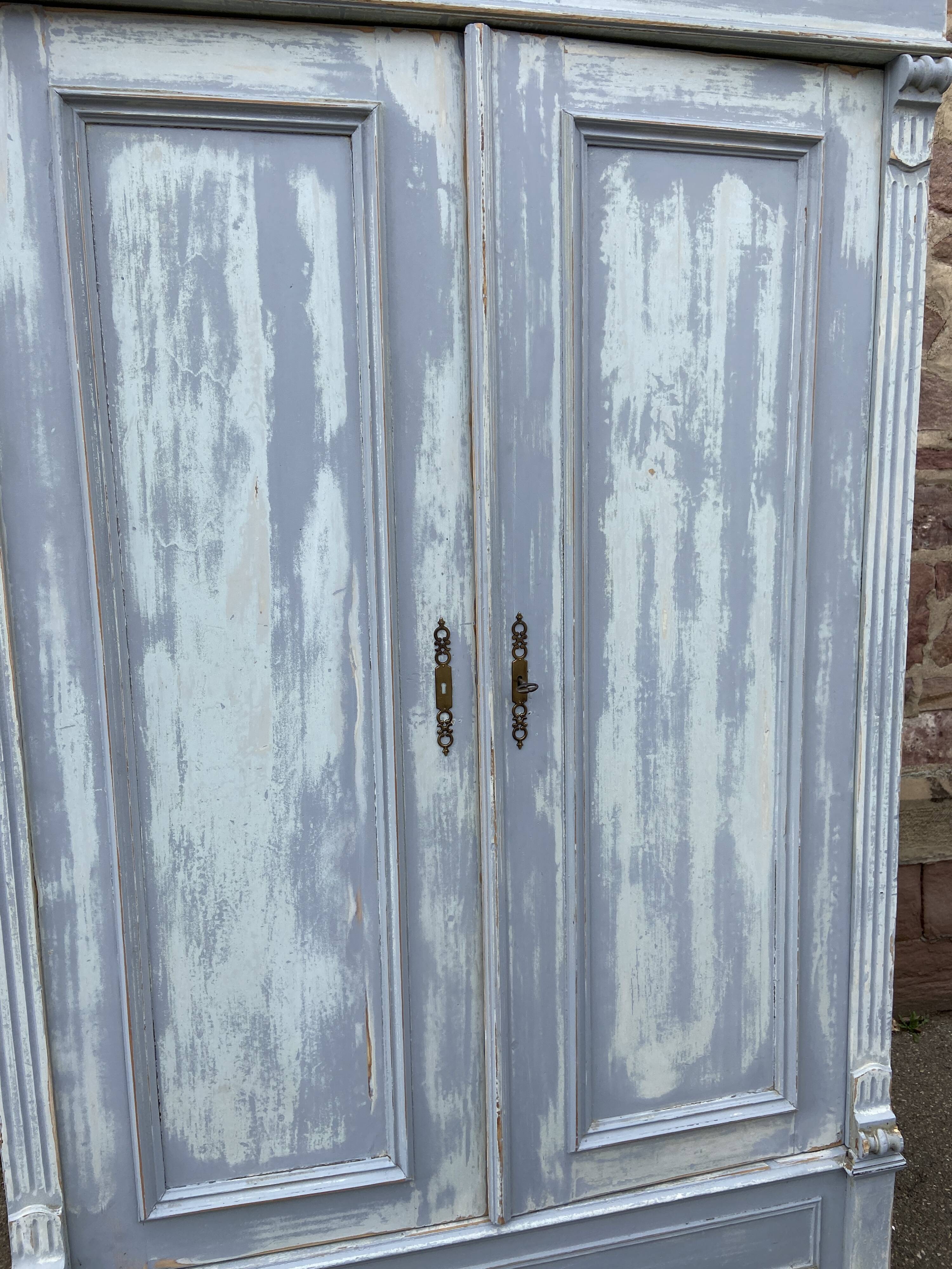 Rustic Alsatian cabinet late 19 Eme painted fir